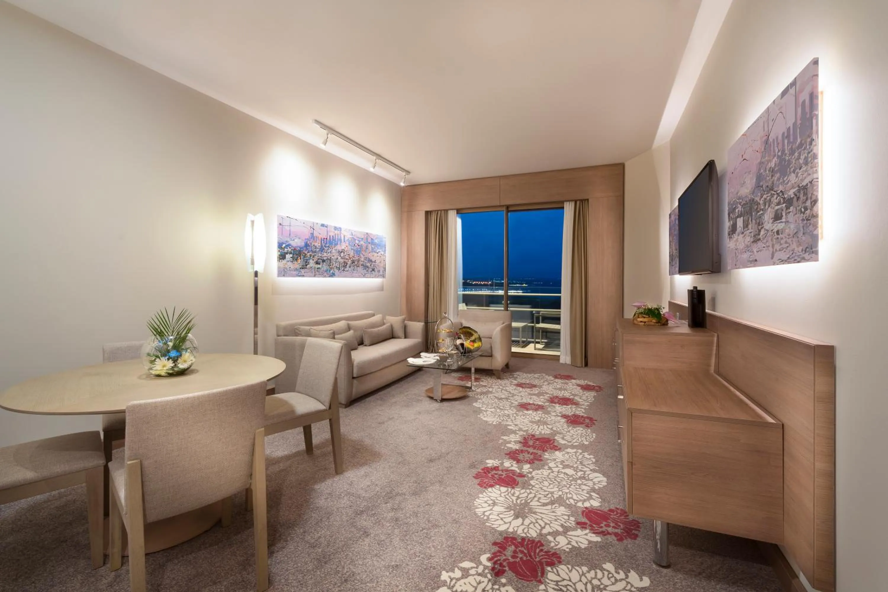 TV and multimedia in Concorde Luxury Resort & Casino