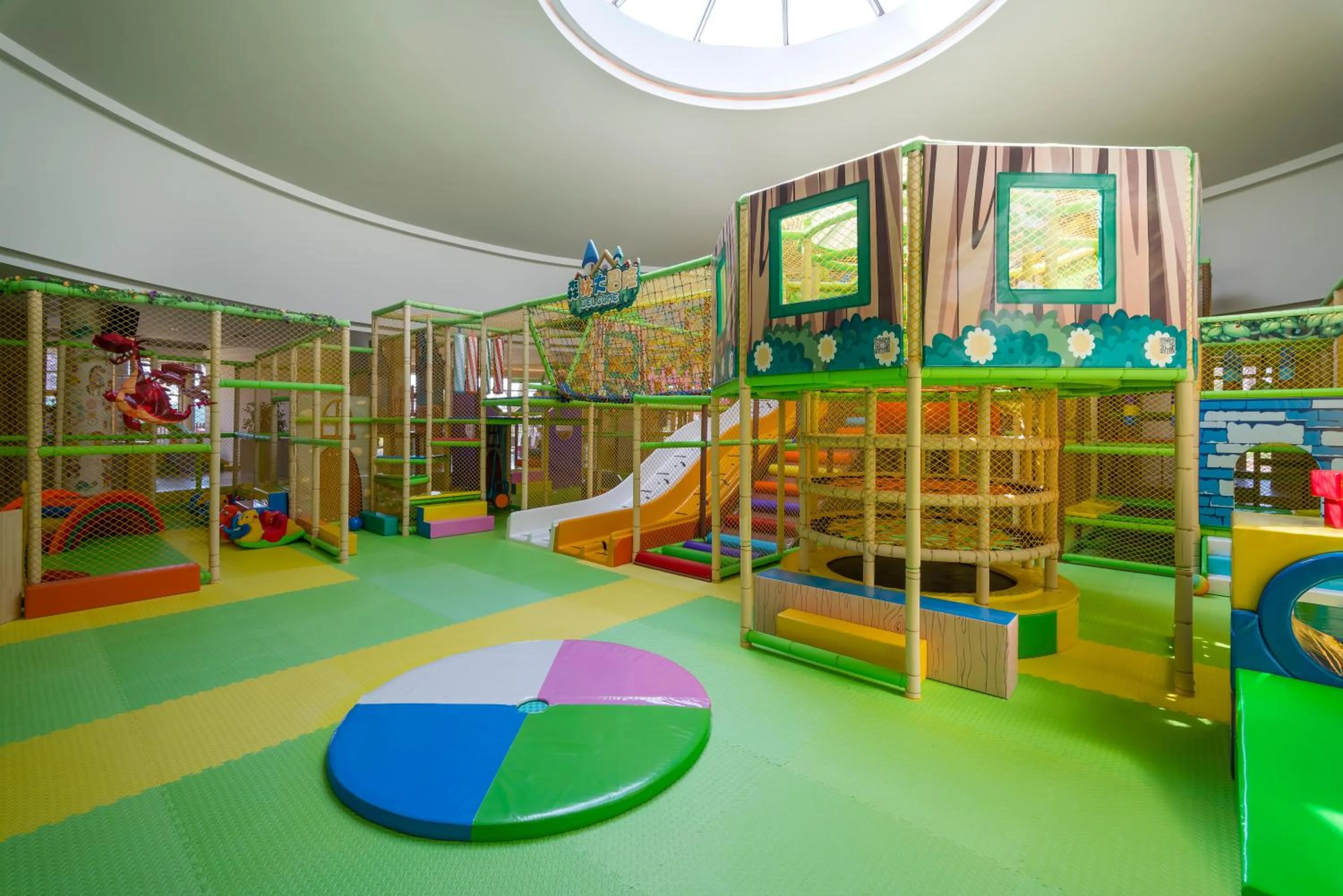 children in Concorde Luxury Resort & Casino