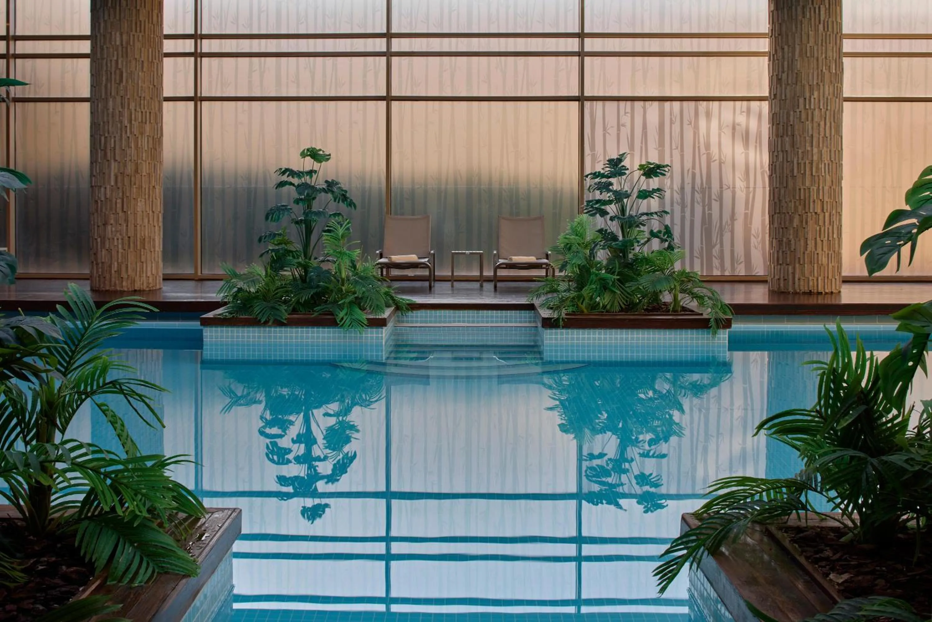 Swimming pool in Concorde Luxury Resort & Casino