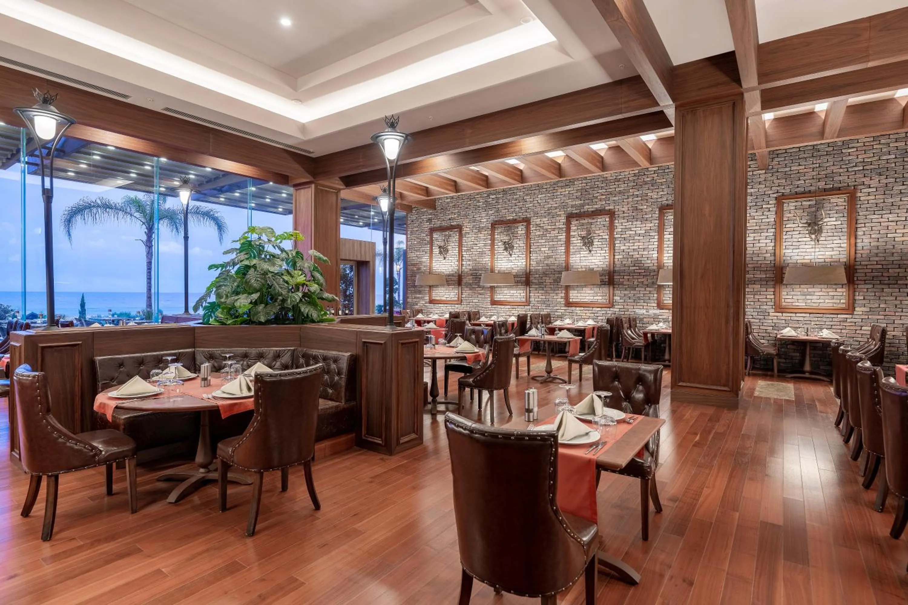 Restaurant/places to eat in Concorde Luxury Resort & Casino