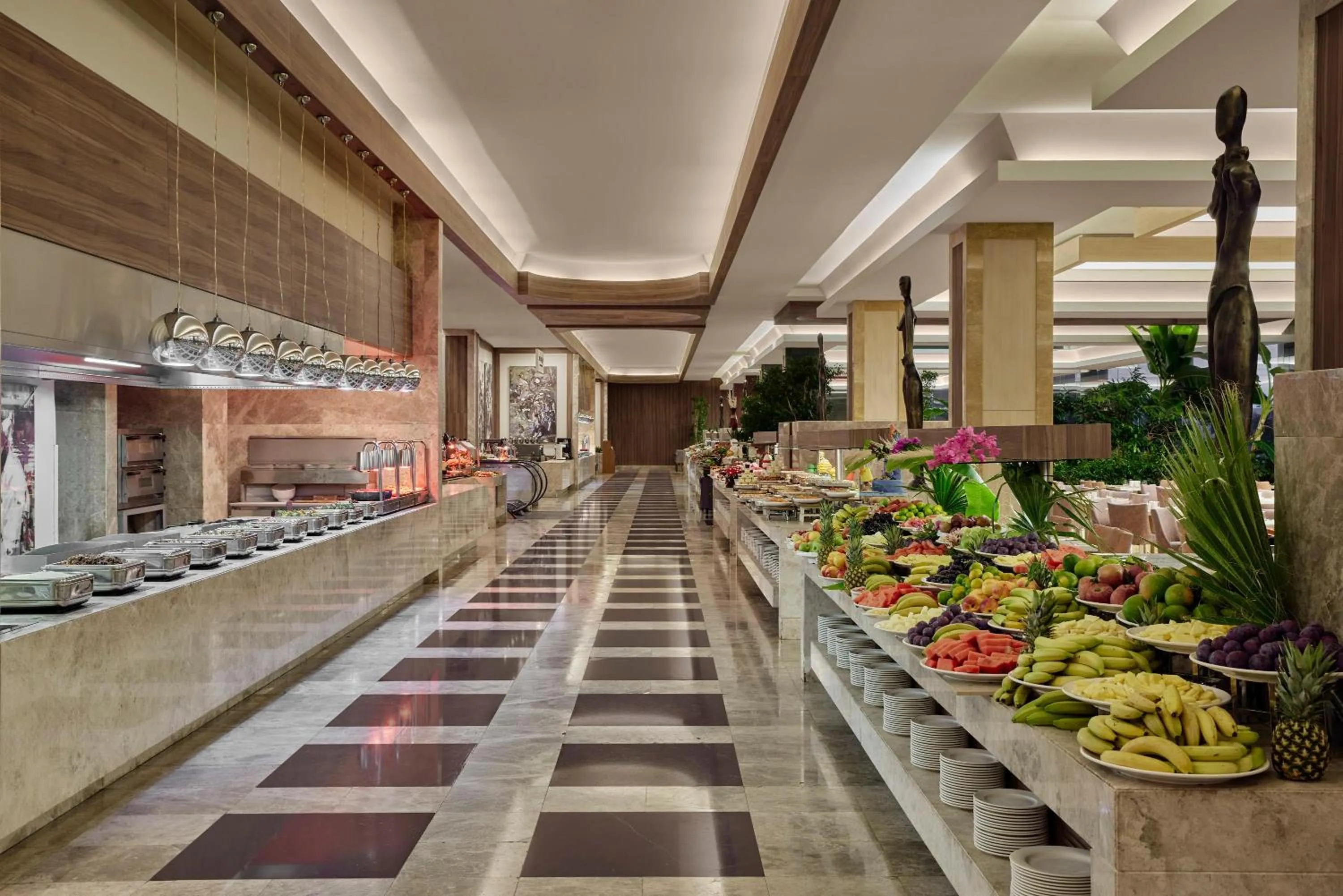 Restaurant/places to eat in Concorde Luxury Resort & Casino