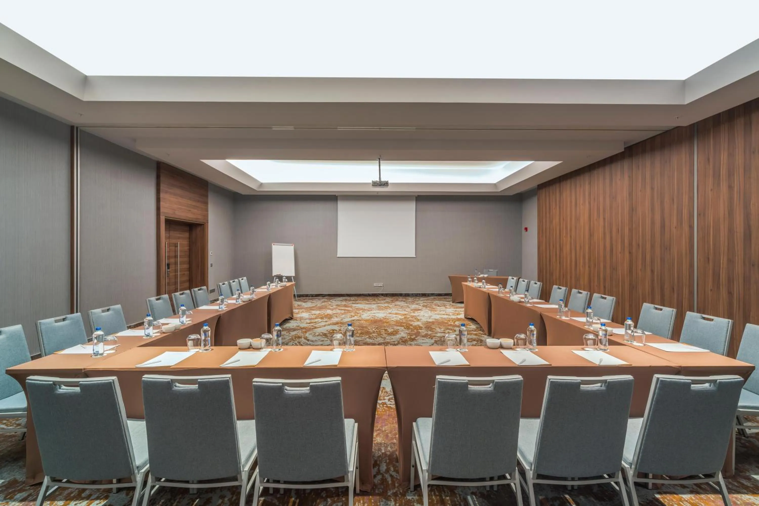 Meeting/conference room in Concorde Luxury Resort & Casino