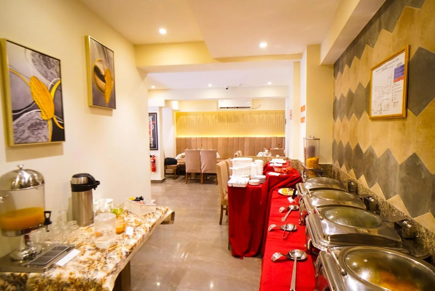 Buffet breakfast in Hotel Flora