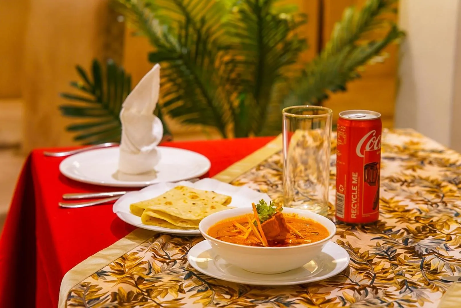 Food and drinks in Hotel Flora