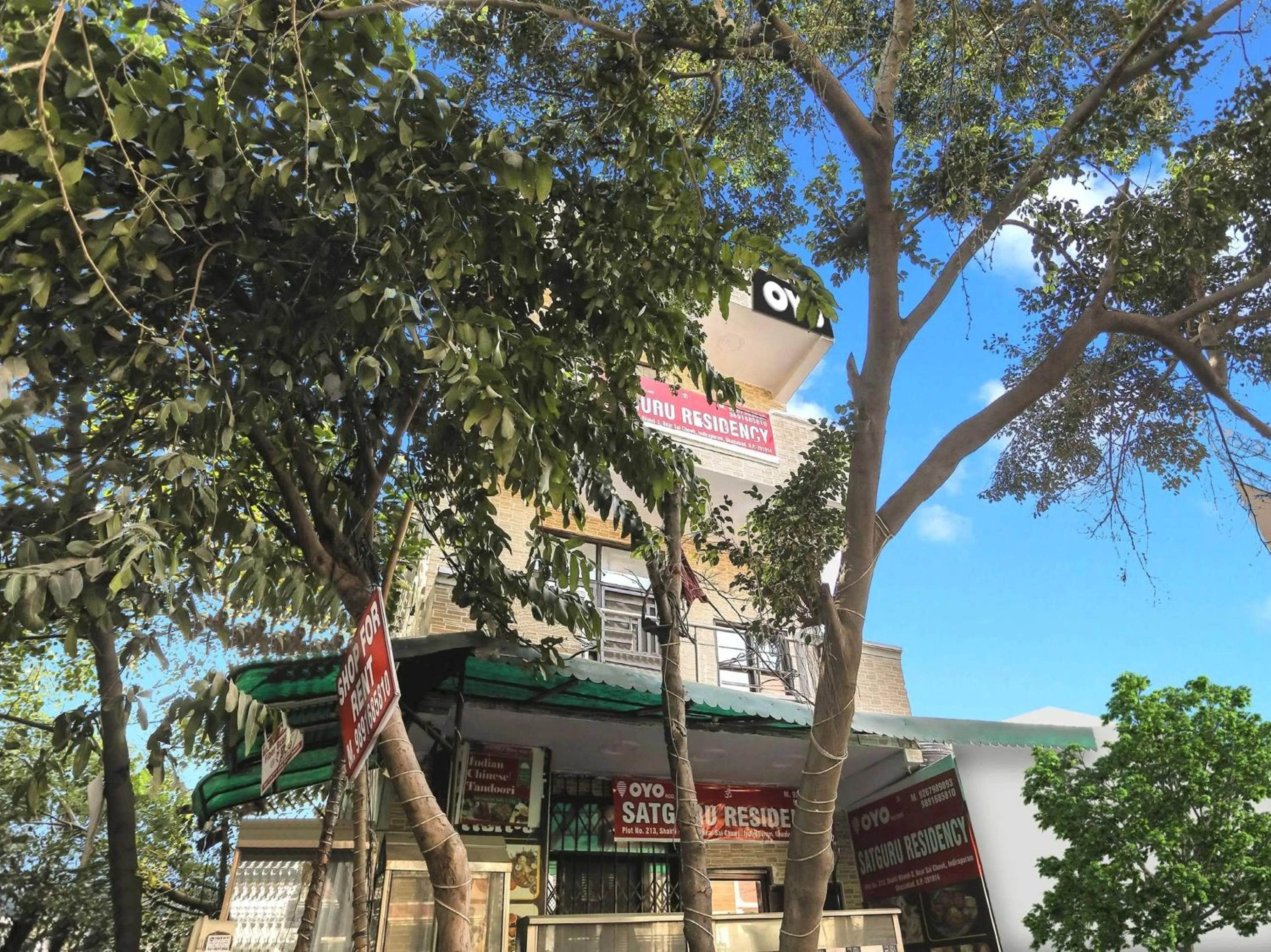 Facade/entrance in Hotel O Satguru Residency