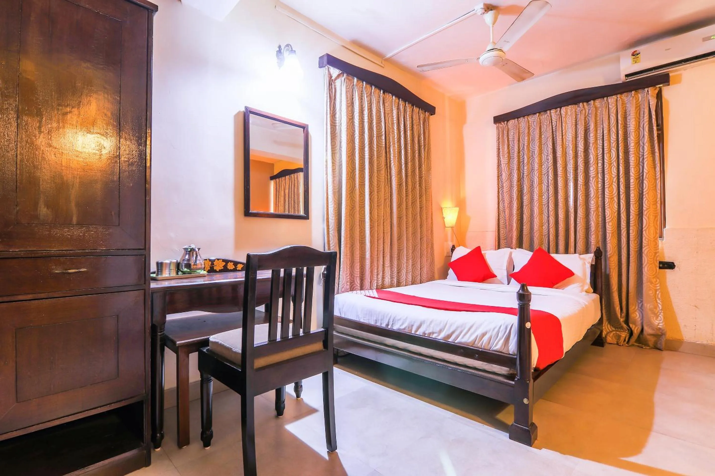 Bedroom, Bed in Hotel O Kams Coco De Parra