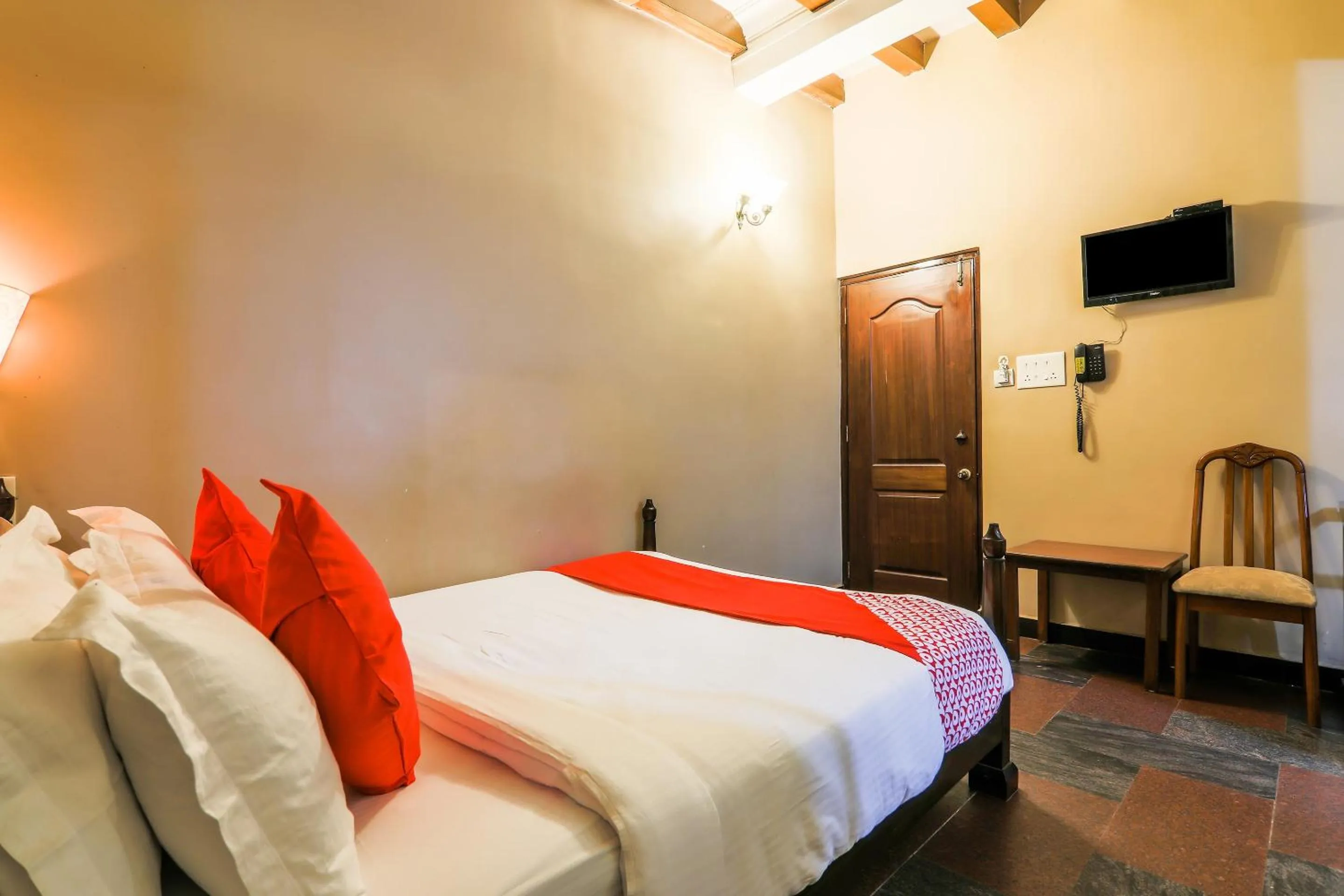 Bedroom, Bed in Hotel O Kams Coco De Parra