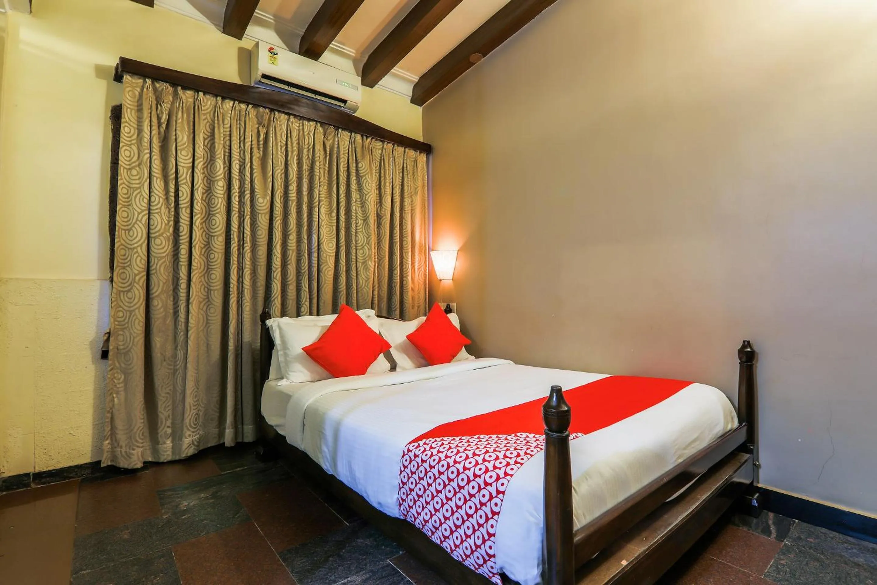 Bedroom, Bed in Hotel O Kams Coco De Parra