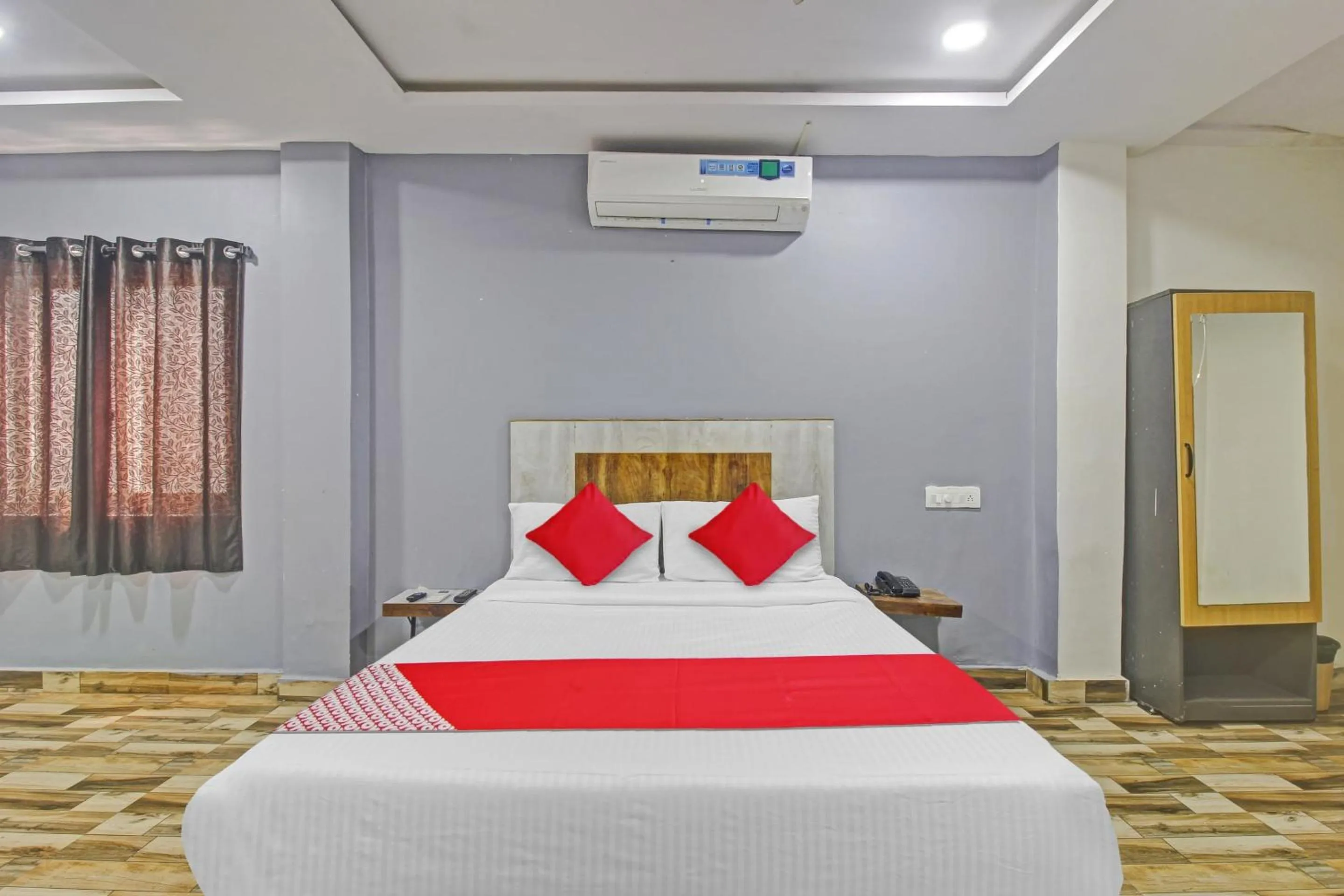 Bedroom, Bed in Hotel O Sri Sai Regency