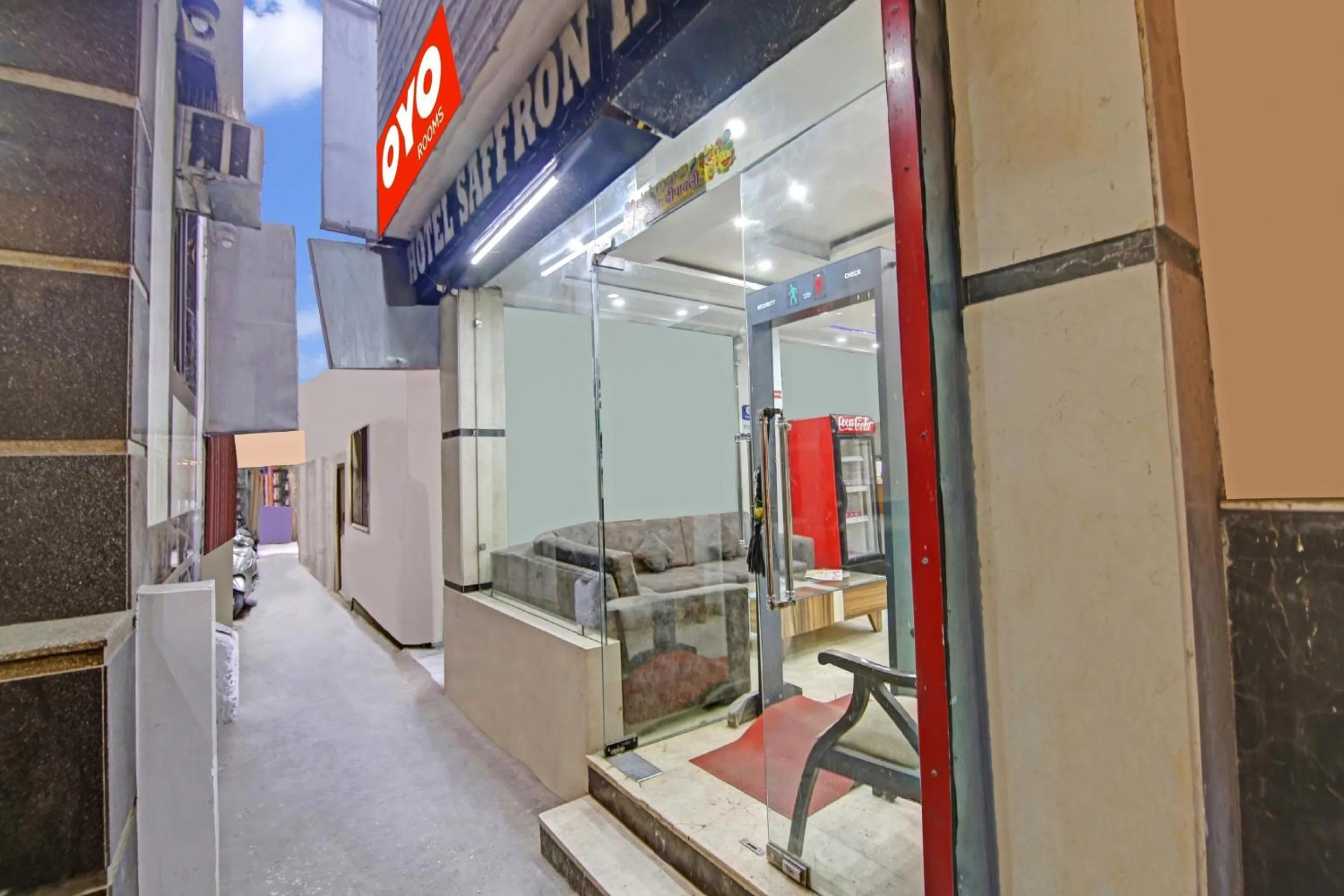 Facade/entrance in Hotel O Saffron Inn