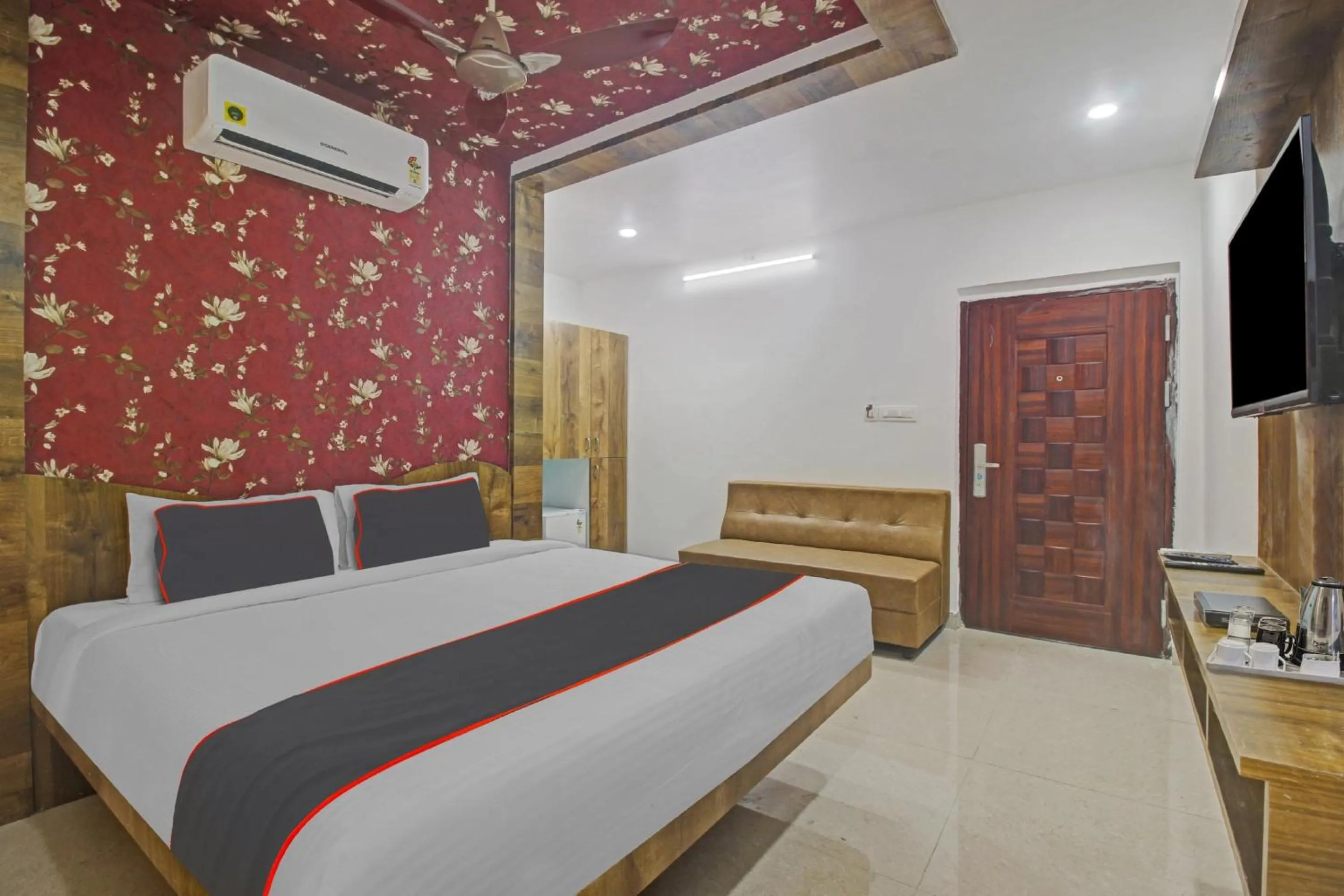 Bedroom, Bed in Super Collection O Vinayaka Luxury Stays