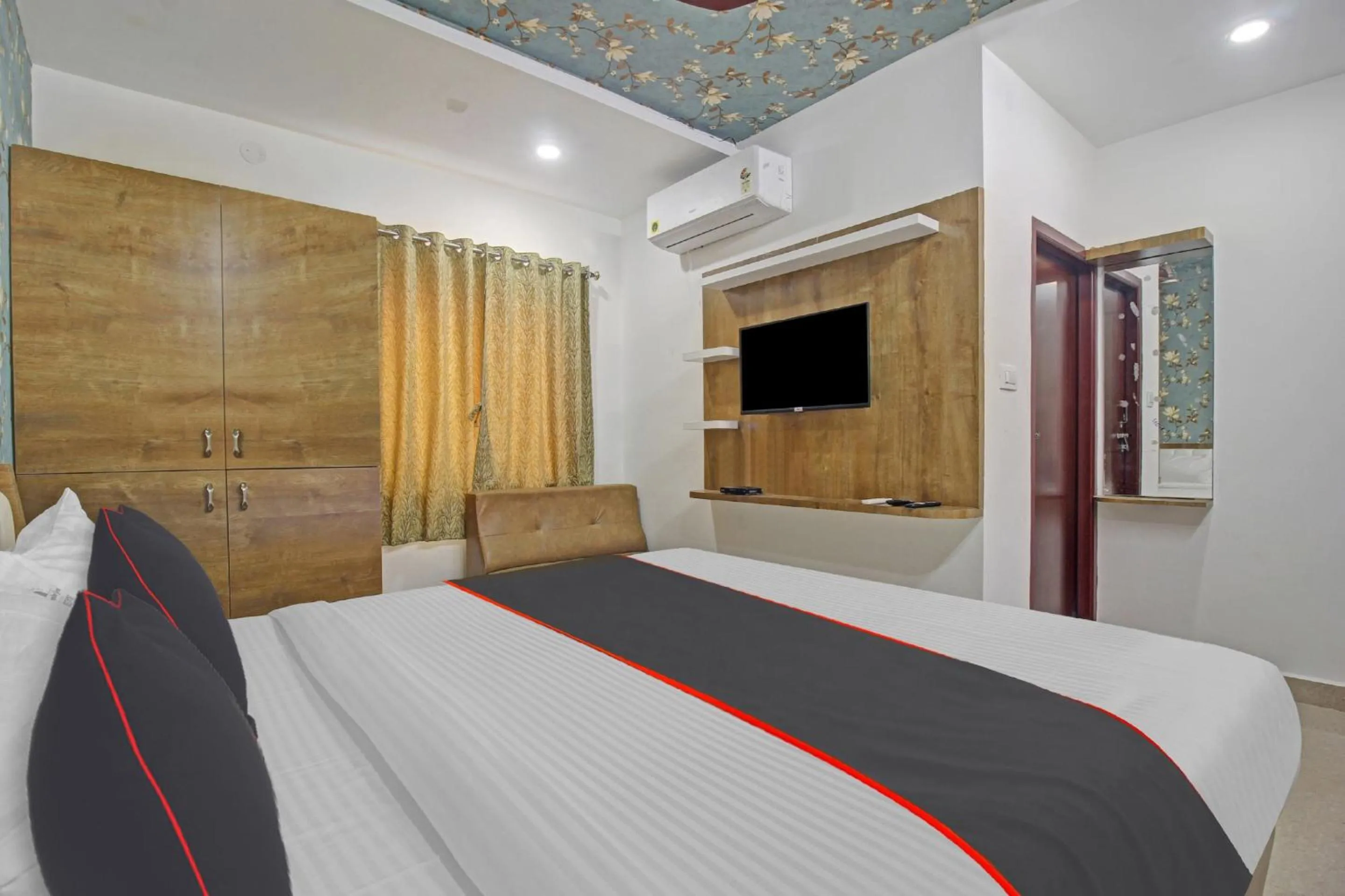 Bedroom, Bed in Collection O Vinayaka Luxury Stays