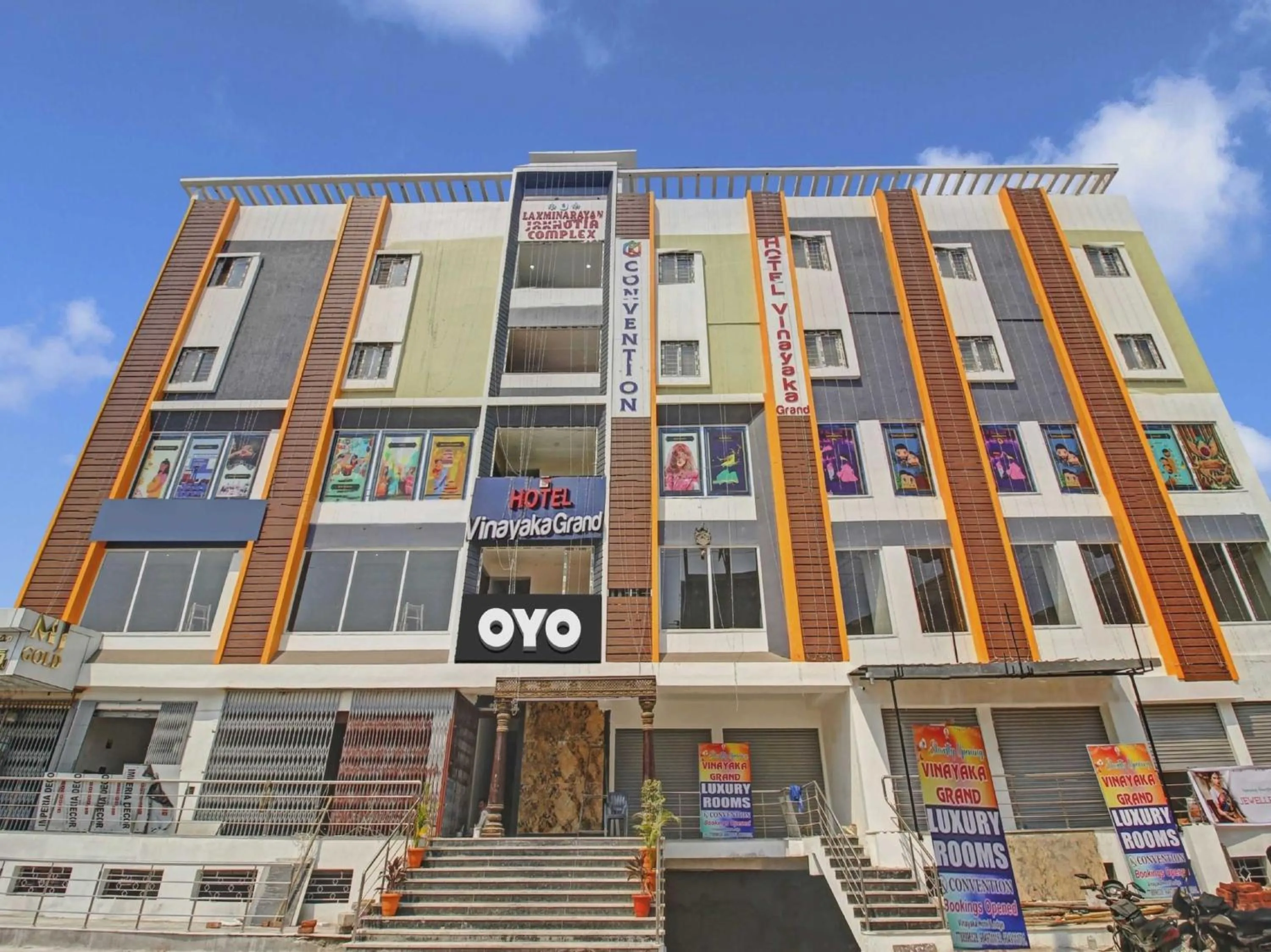 Facade/entrance in Collection O Vinayaka Luxury Stays