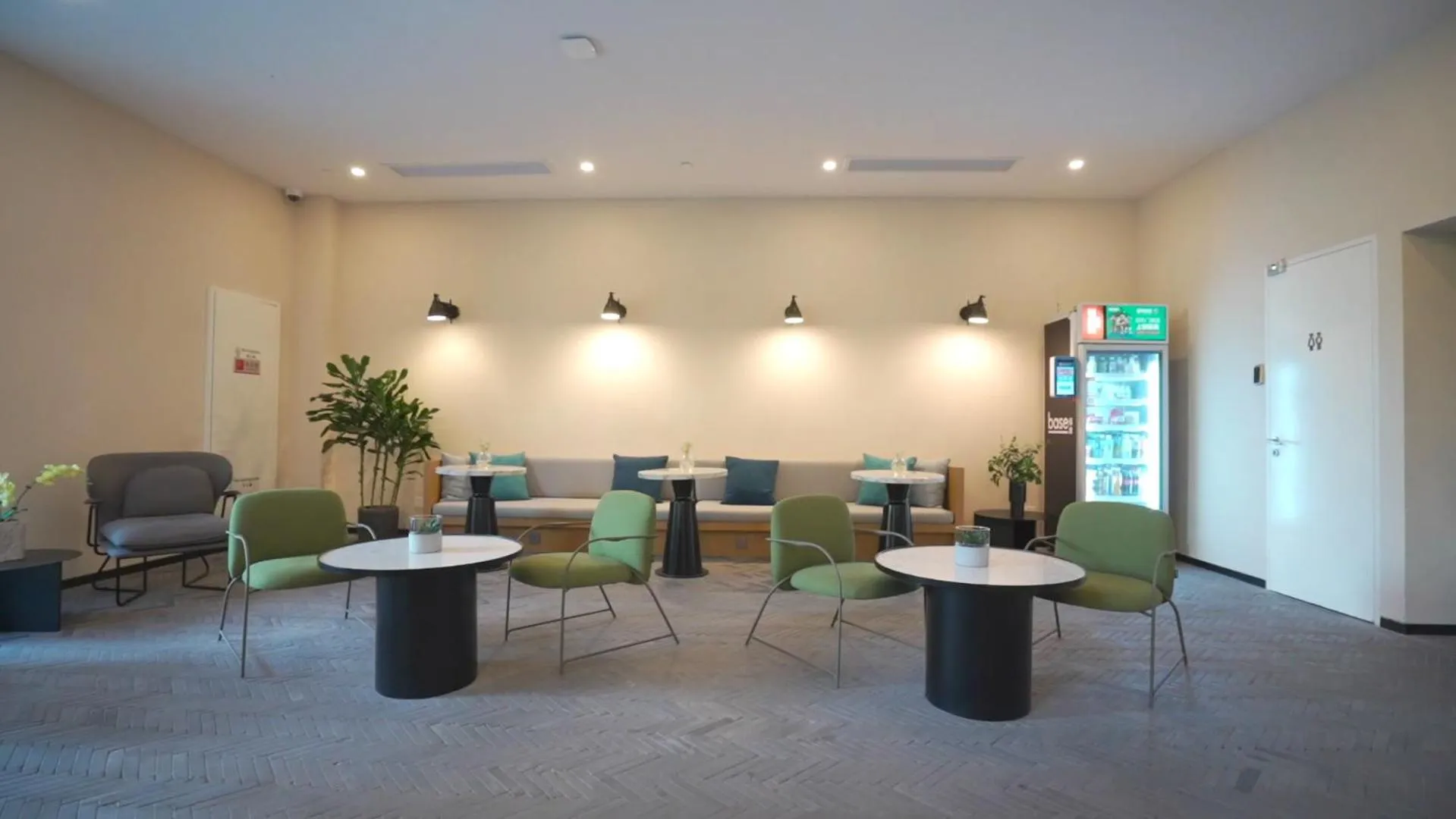 Seating area in base-PUSAN Serviced Apartment -Shanghai New International Expo Centre