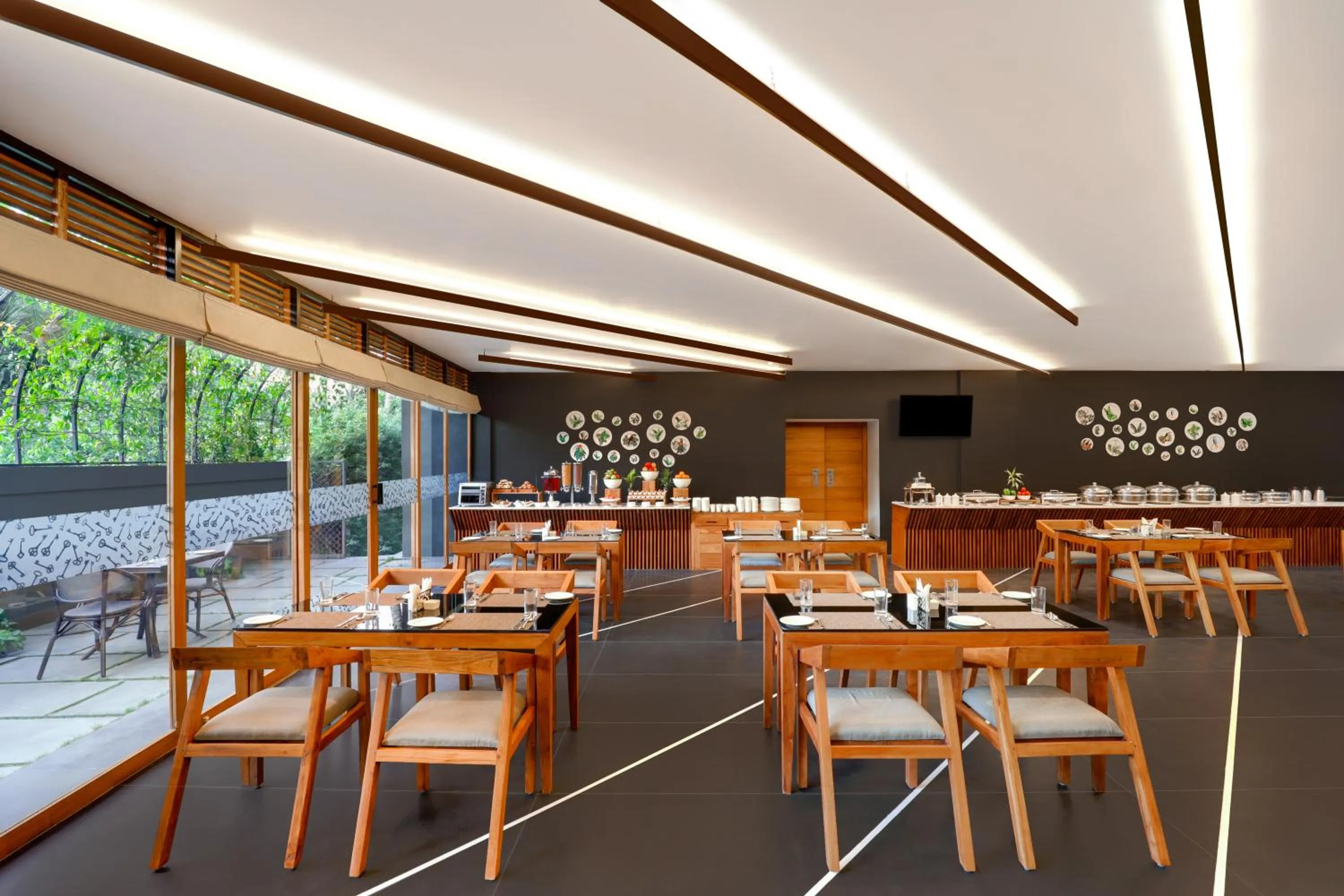 Restaurant/places to eat in Keys Prima By Lemon Tree Hotels, Thekkady