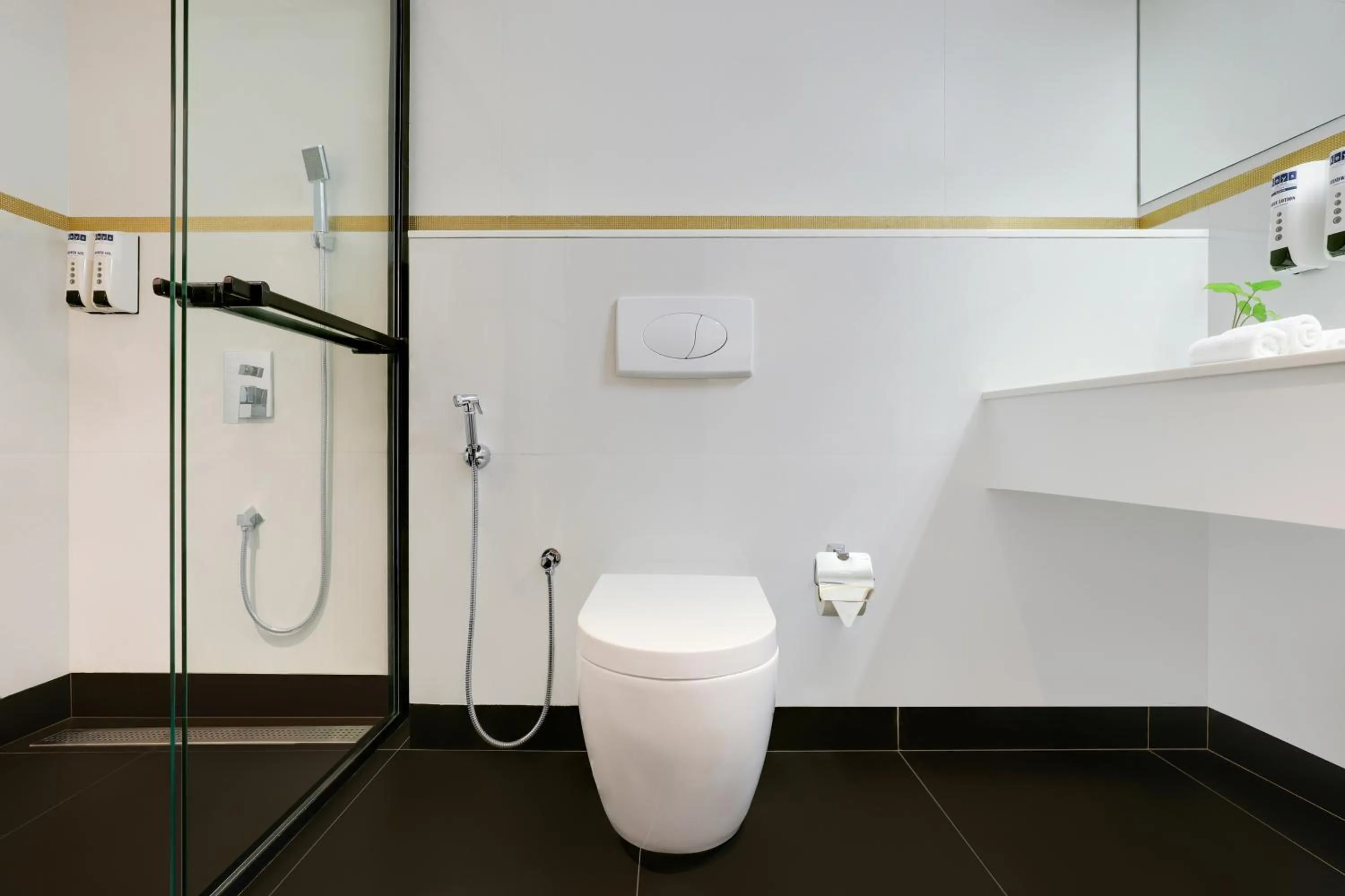 Bathroom in Keys Prima By Lemon Tree Hotels, Thekkady