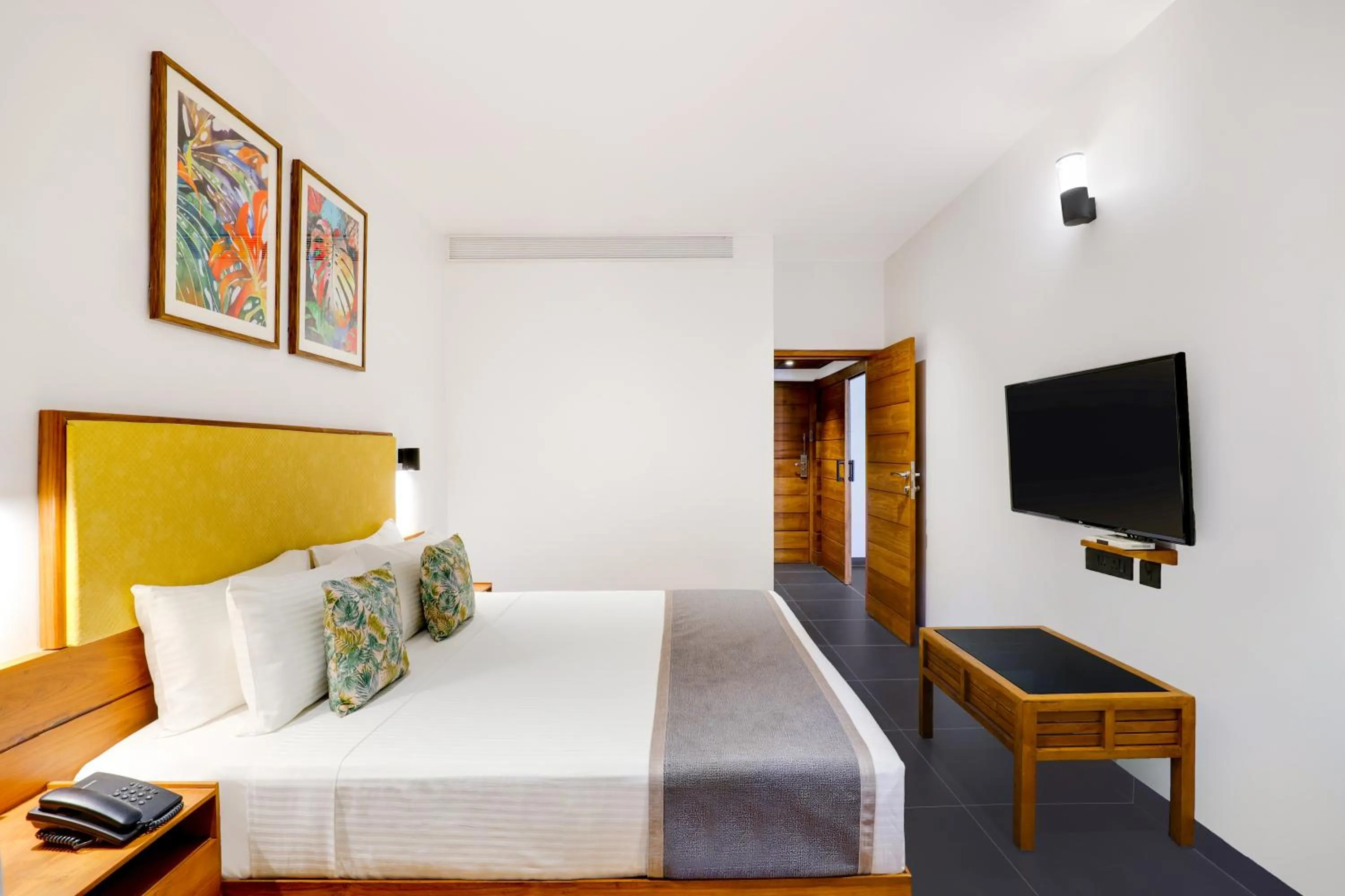 Bedroom, Bed in Keys Prima By Lemon Tree Hotels, Thekkady