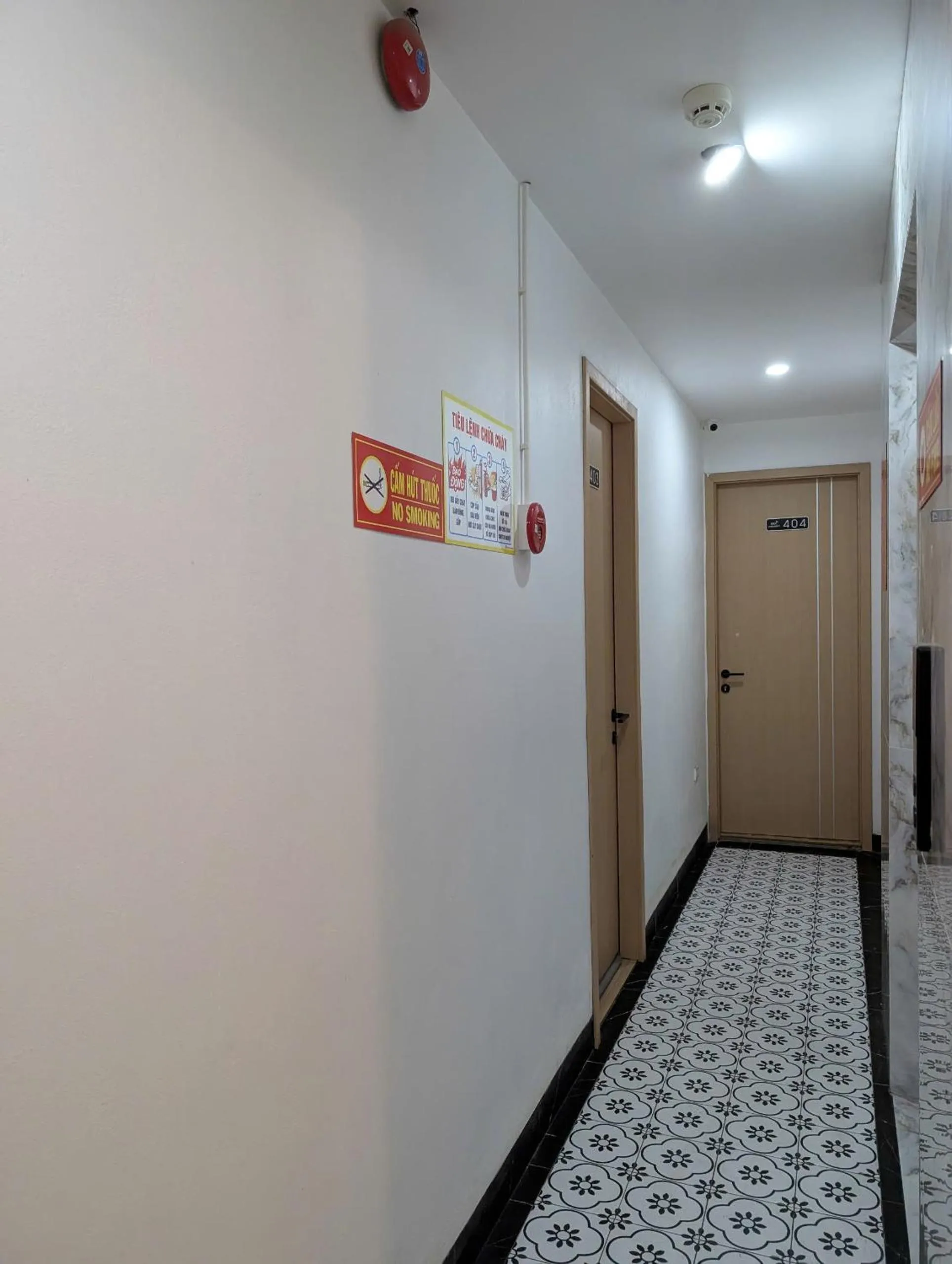 elevator in Era Apartment Thai Ha