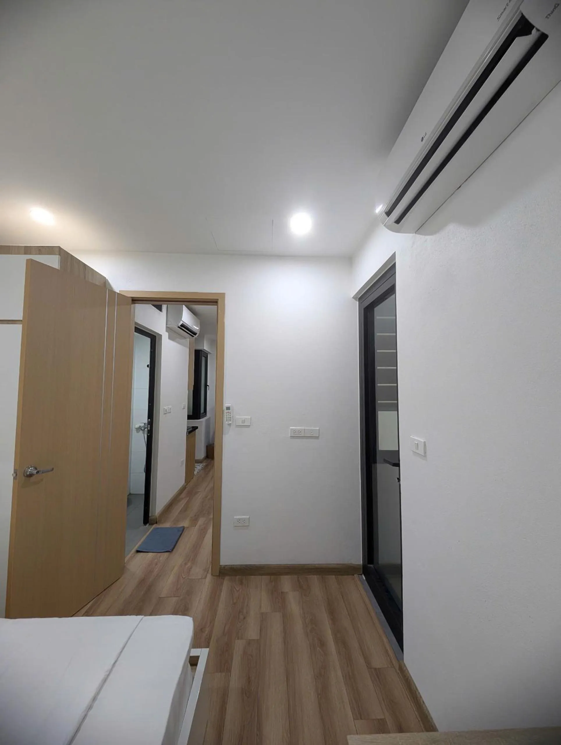 air conditioner in Era Apartment Thai Ha