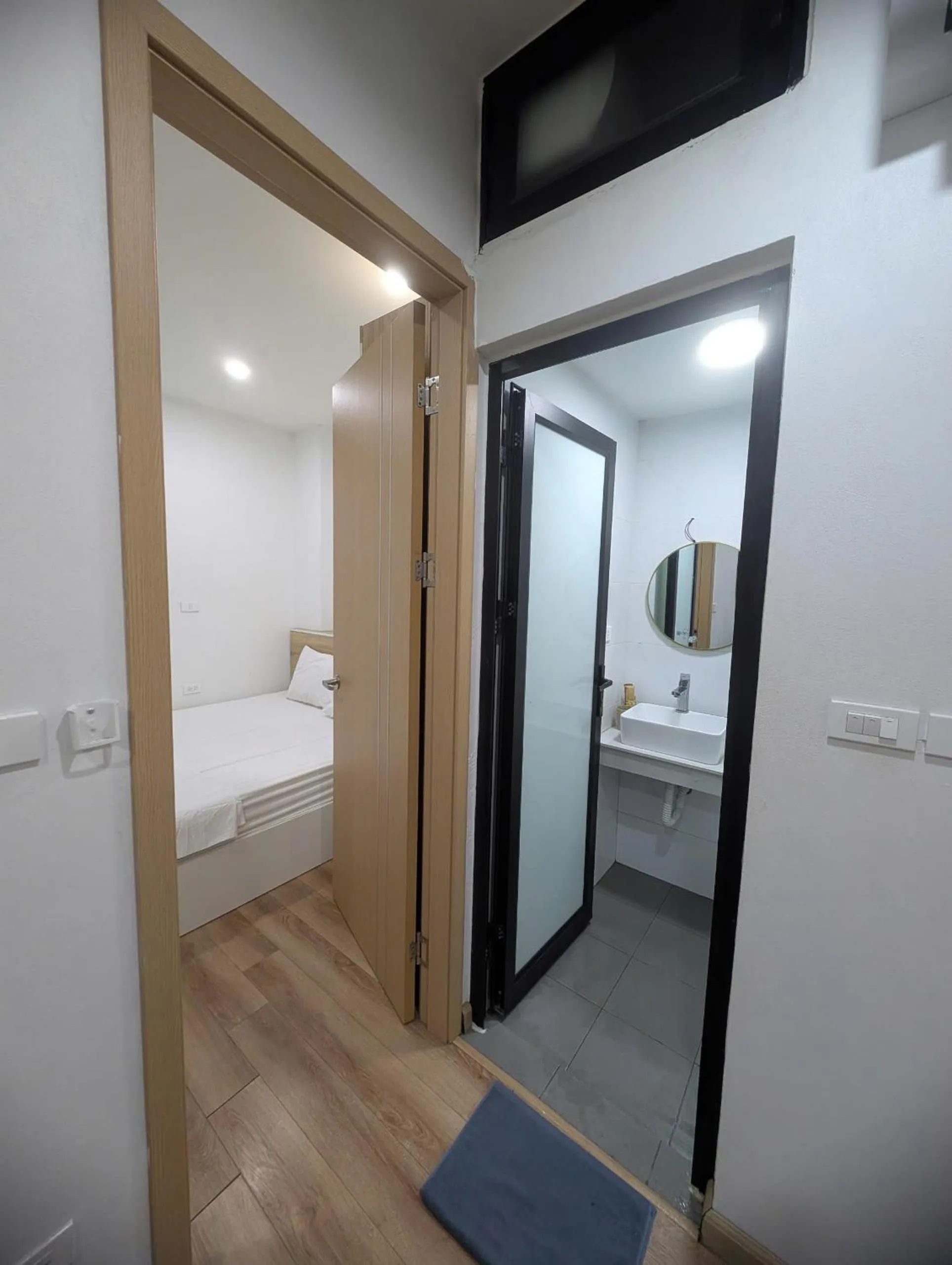 Photo of the whole room, Bed in Era Apartment Thai Ha