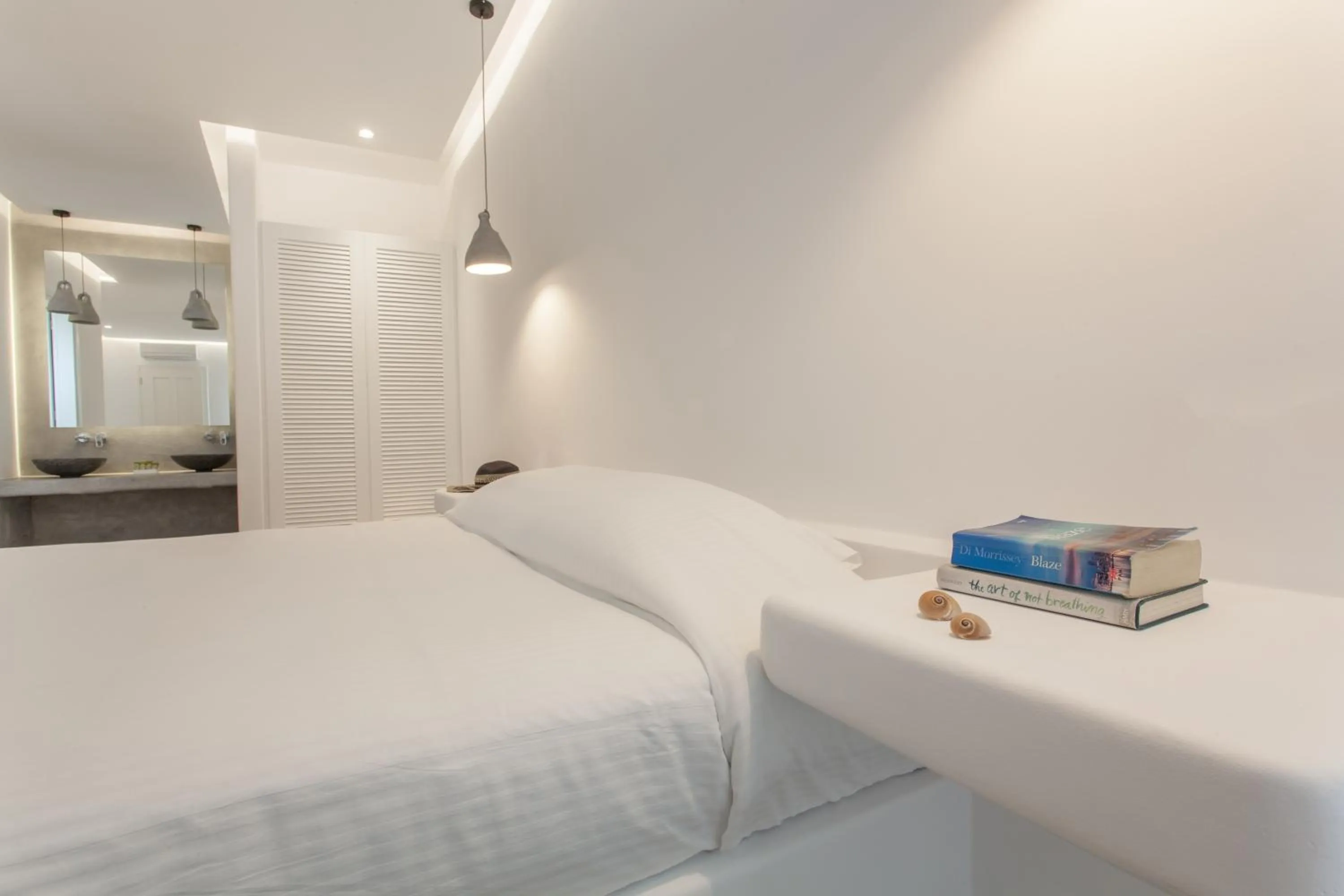 Bed in Aeolos Resort