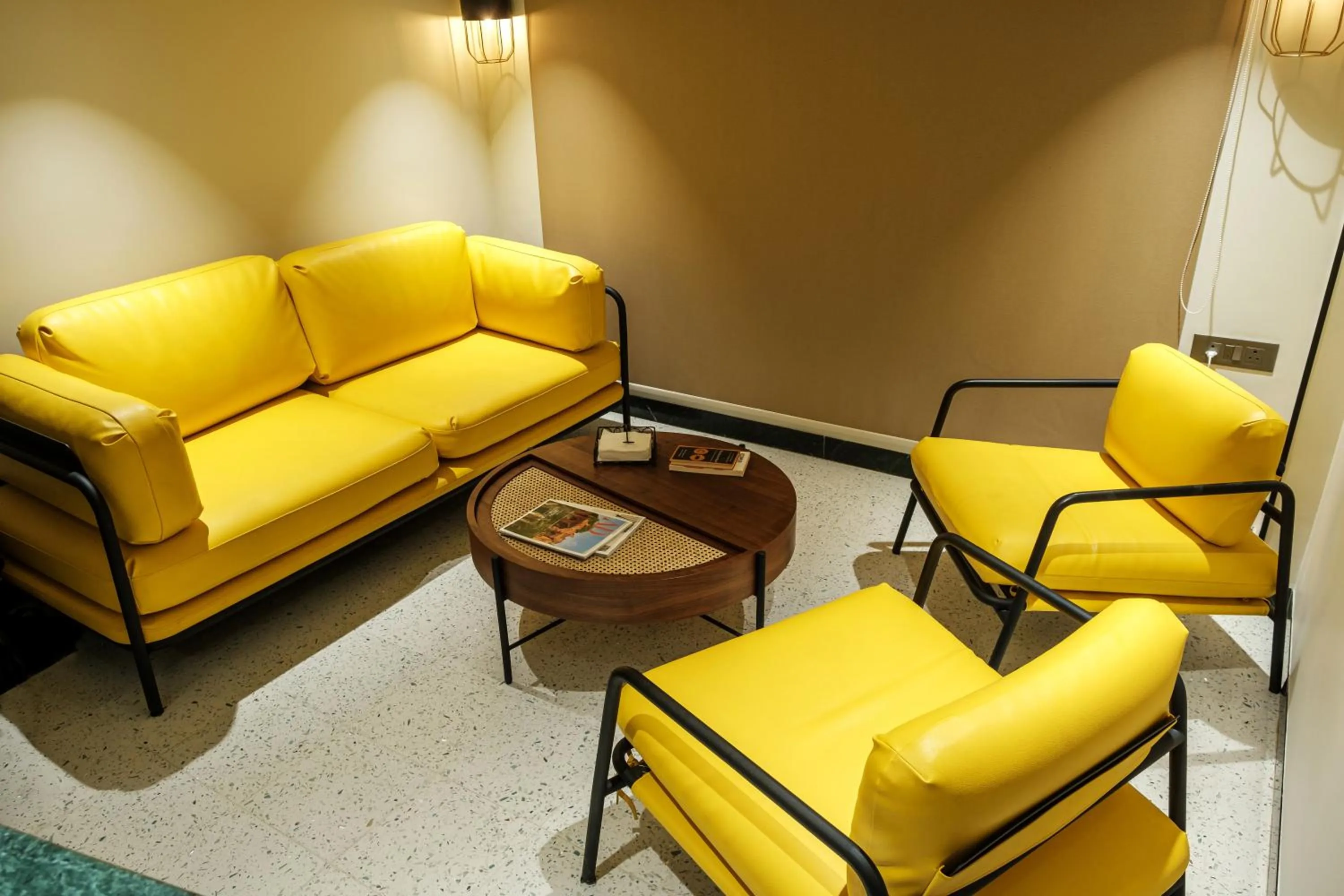 Lobby or reception in Indie Stays Jaipur