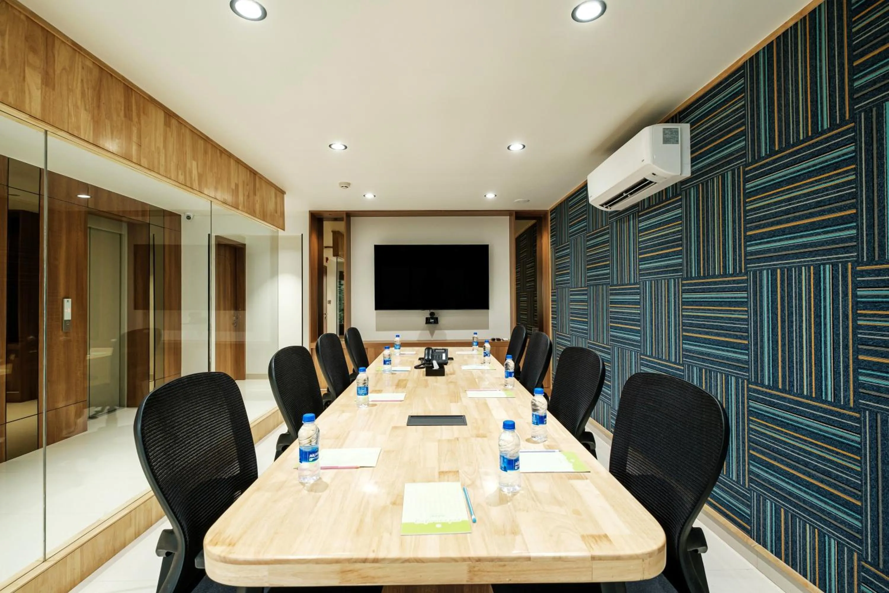 TV and multimedia in Indie Stays Jaipur