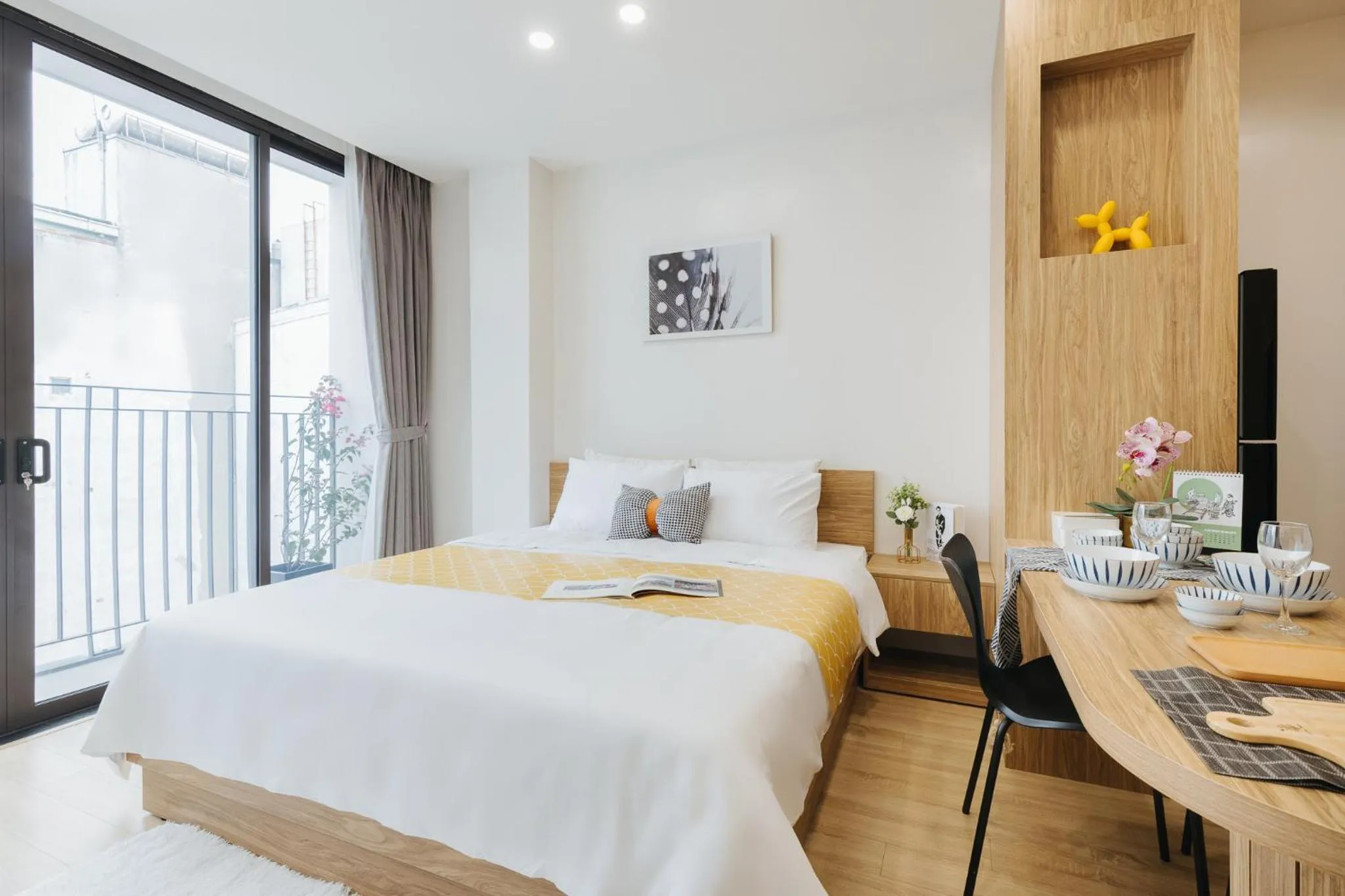 Photo of the whole room, Bed in Myrcella Urban Studio