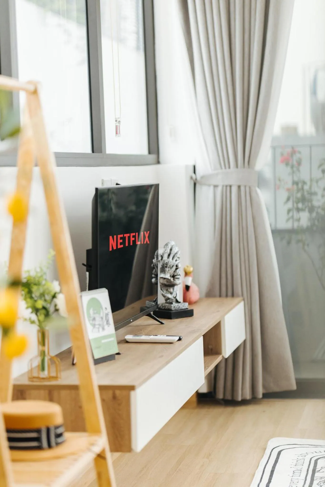 TV and multimedia in Myrcella Urban Studio