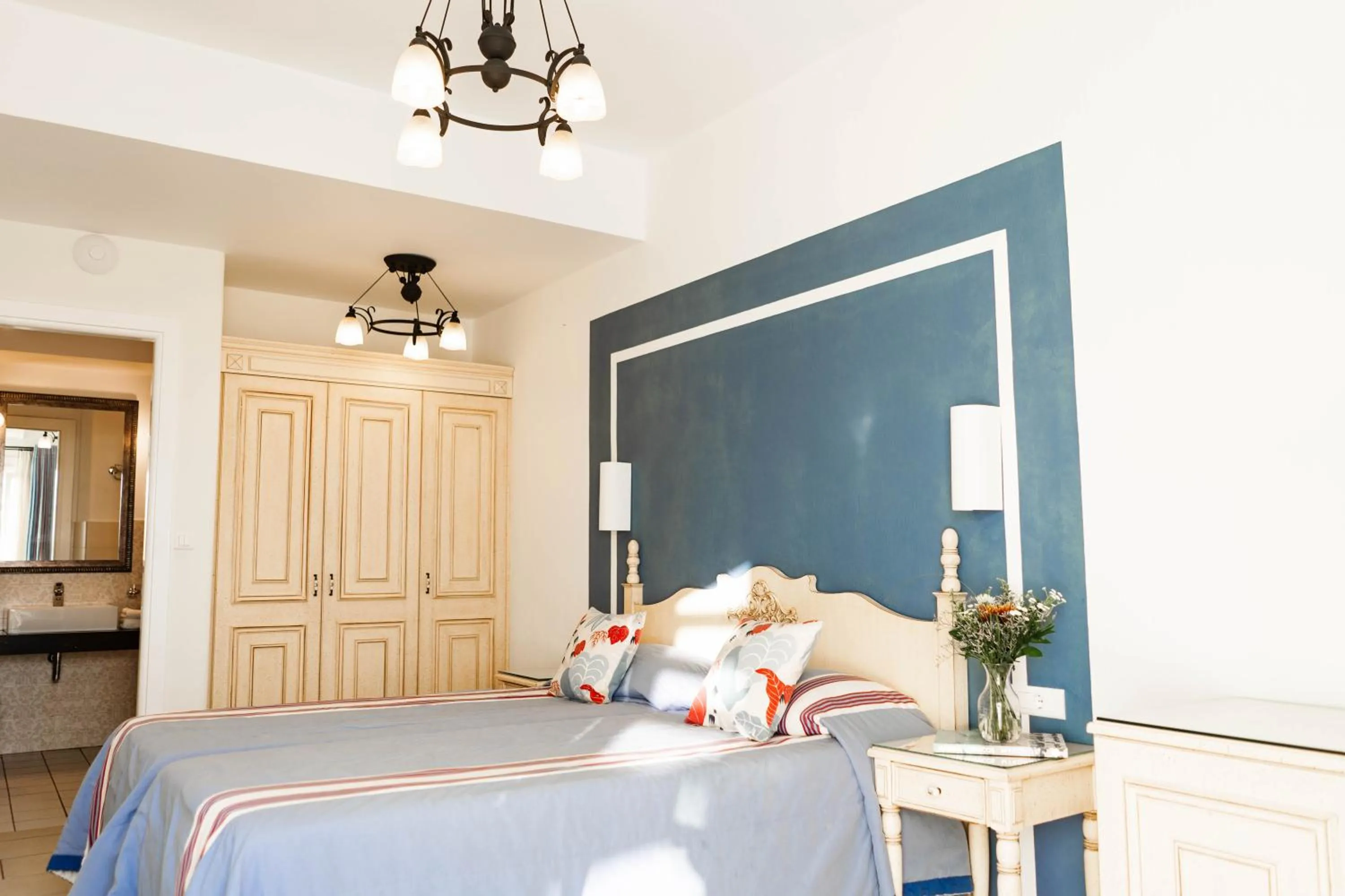 Bed in Pelican Hotel