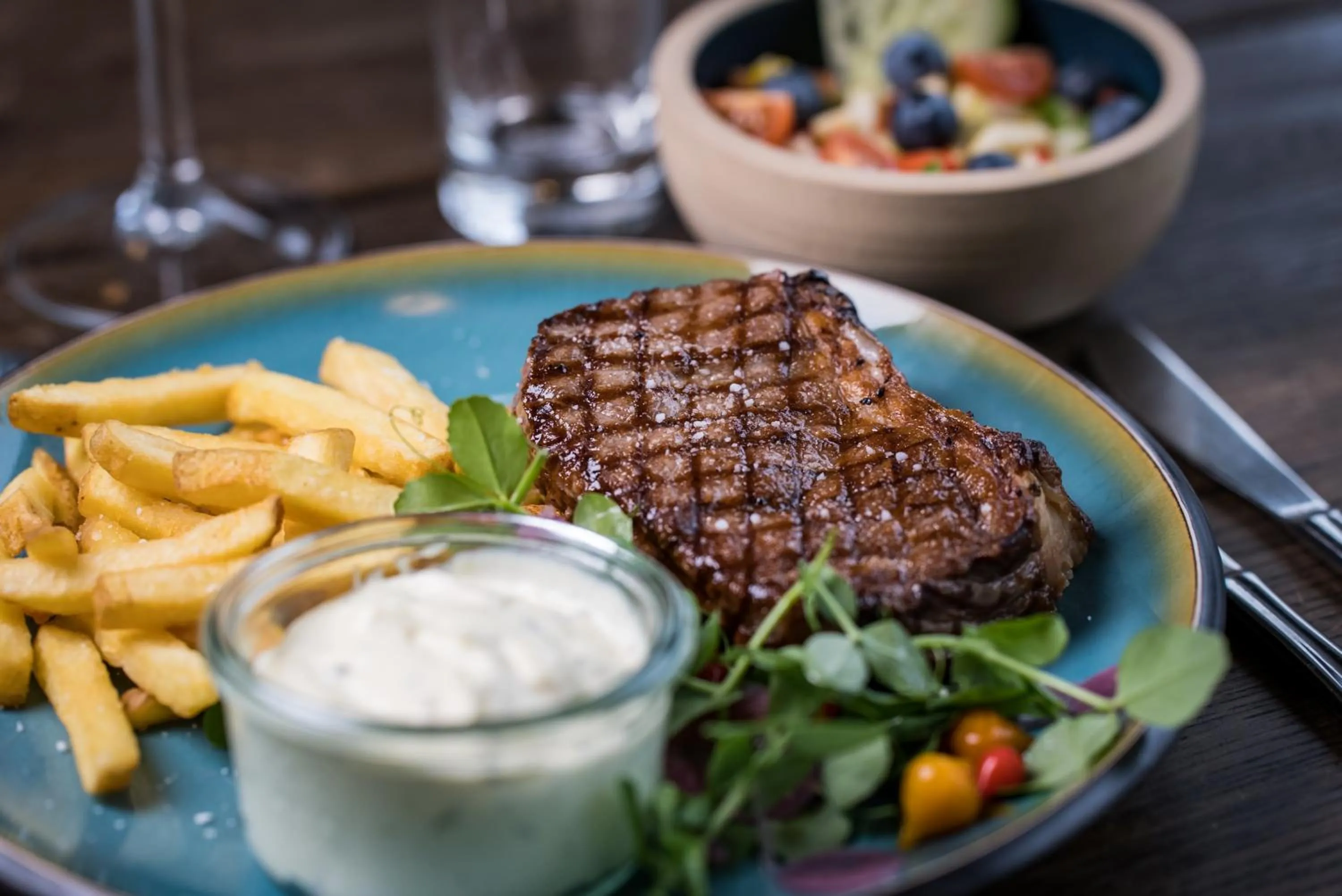 Restaurant/places to eat in Hotel/ Apartments Marina