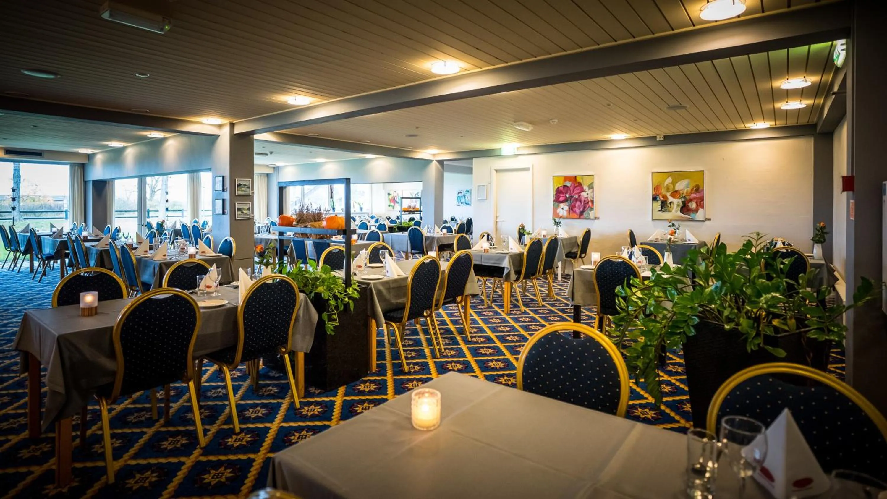 Restaurant/places to eat in Hotel/ Apartments Marina