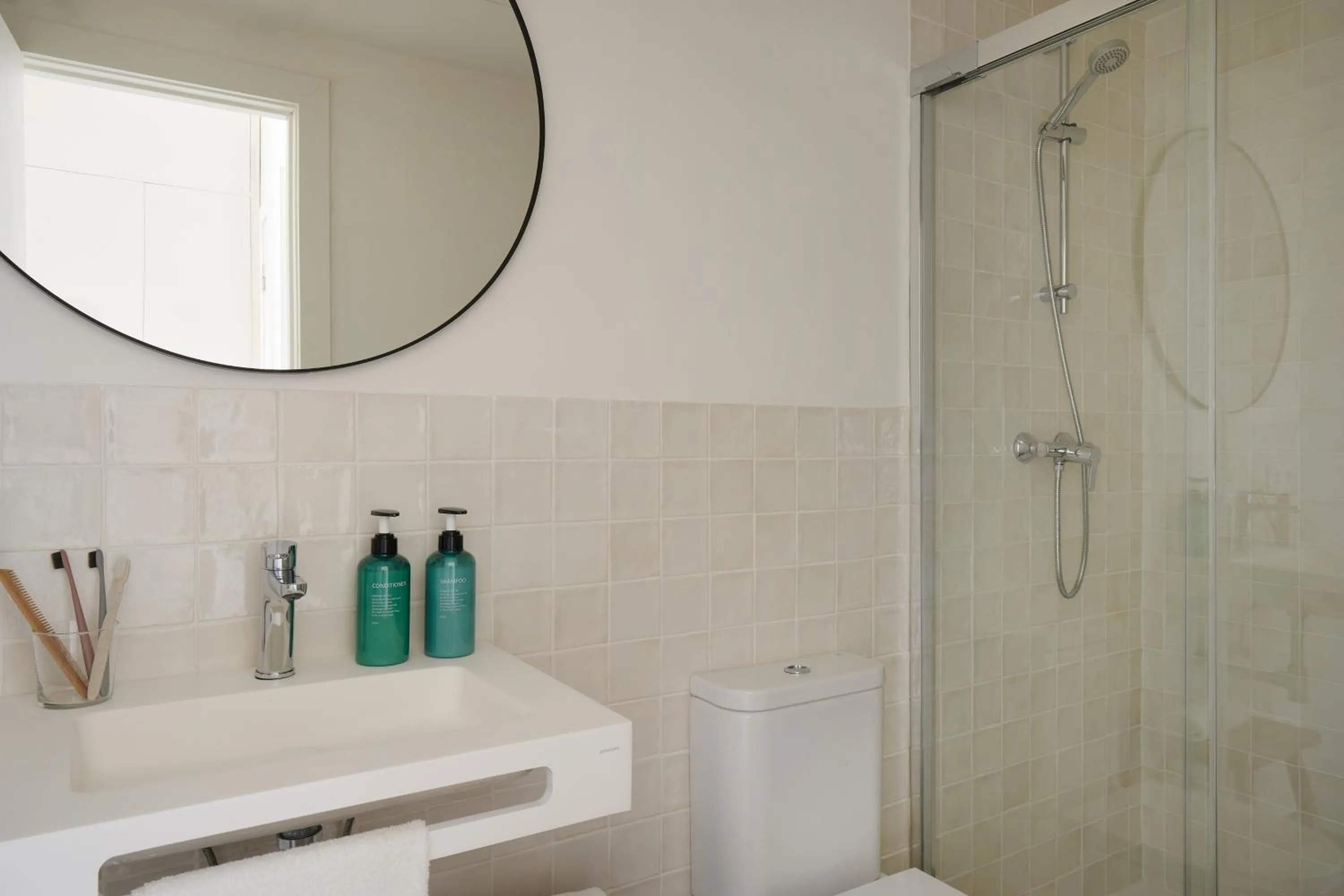 Bathroom in Factory Apartments Barcelona