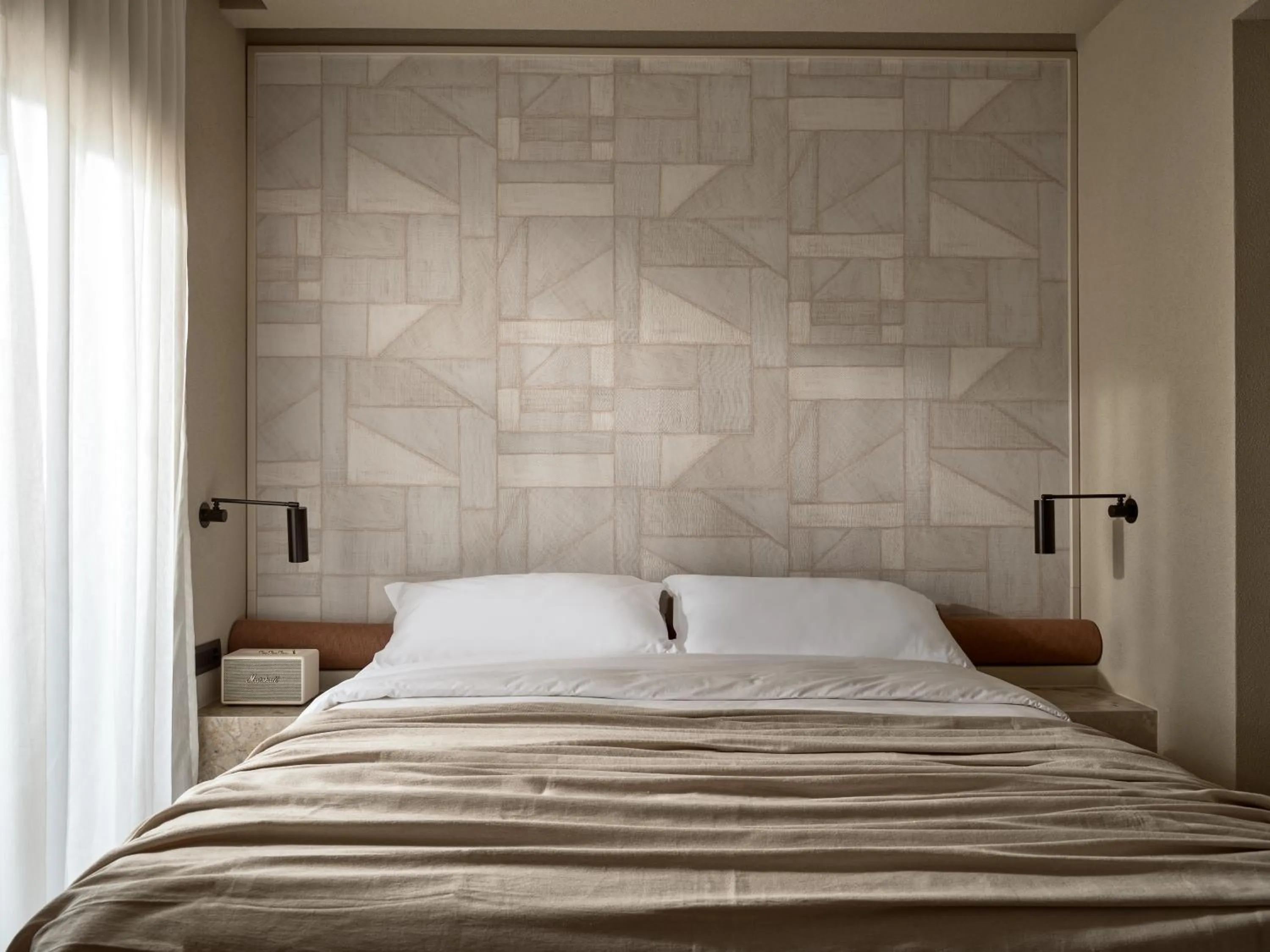 Bed in Domes Noruz Mykonos