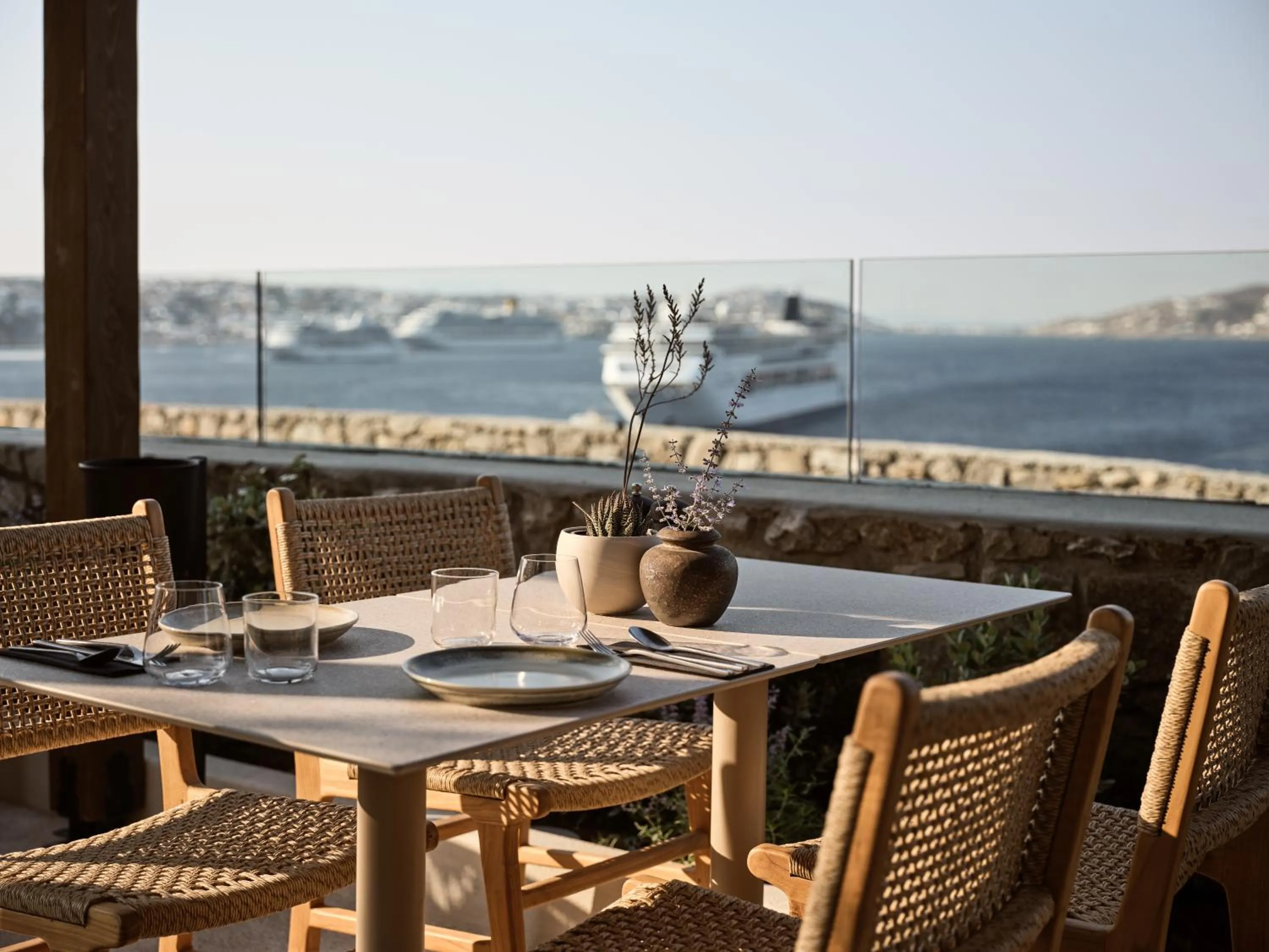 Restaurant/places to eat in Domes Noruz Mykonos