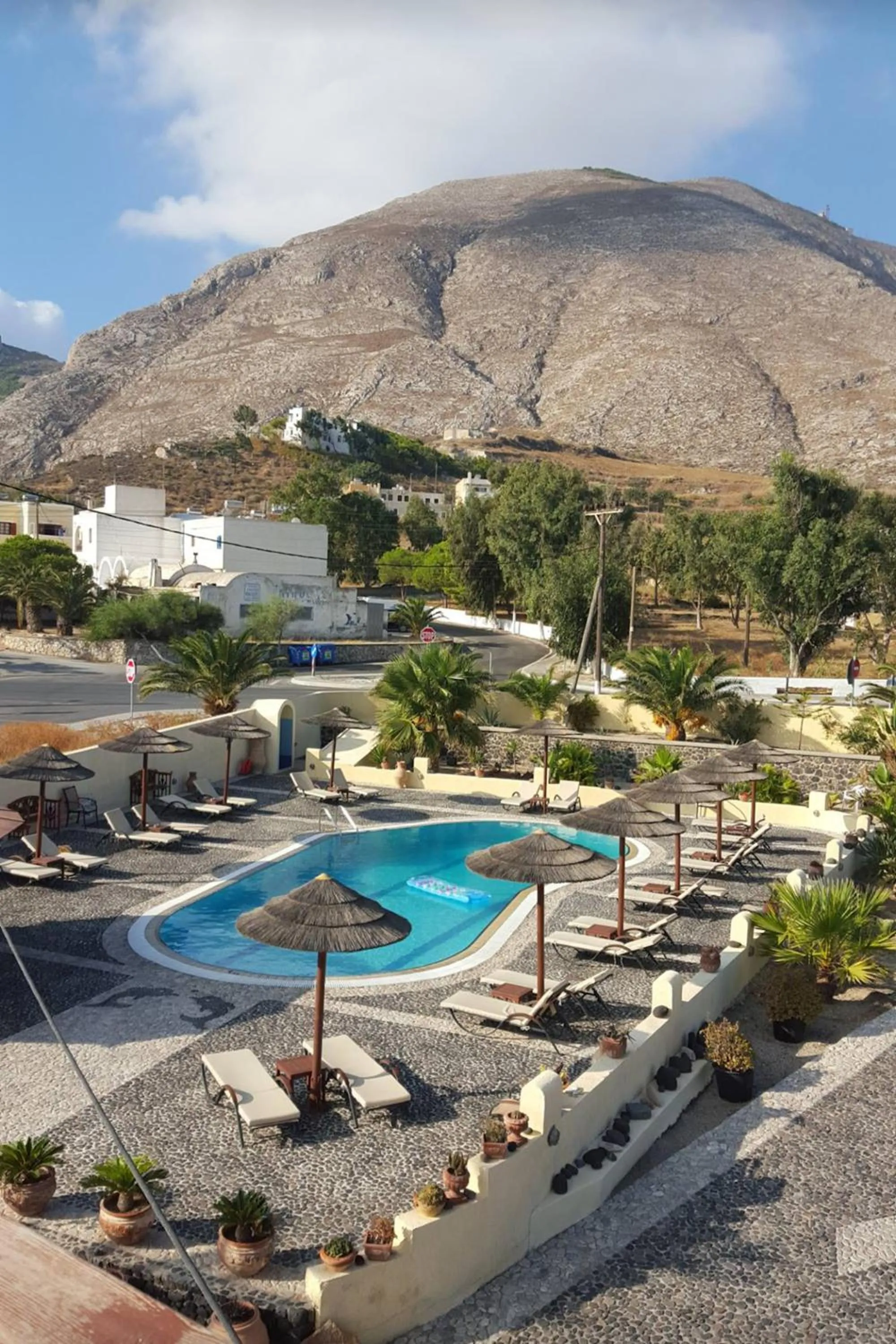 Swimming pool in Horizon Resort