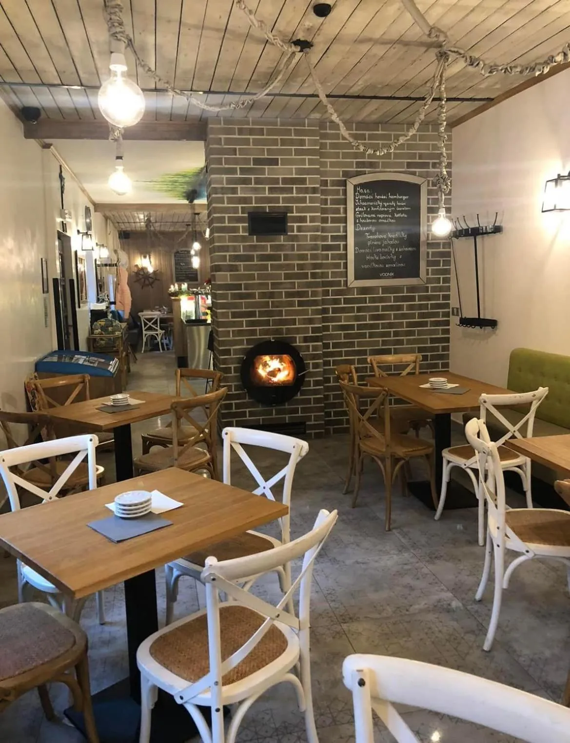 Restaurant/places to eat in Hotel Vodník