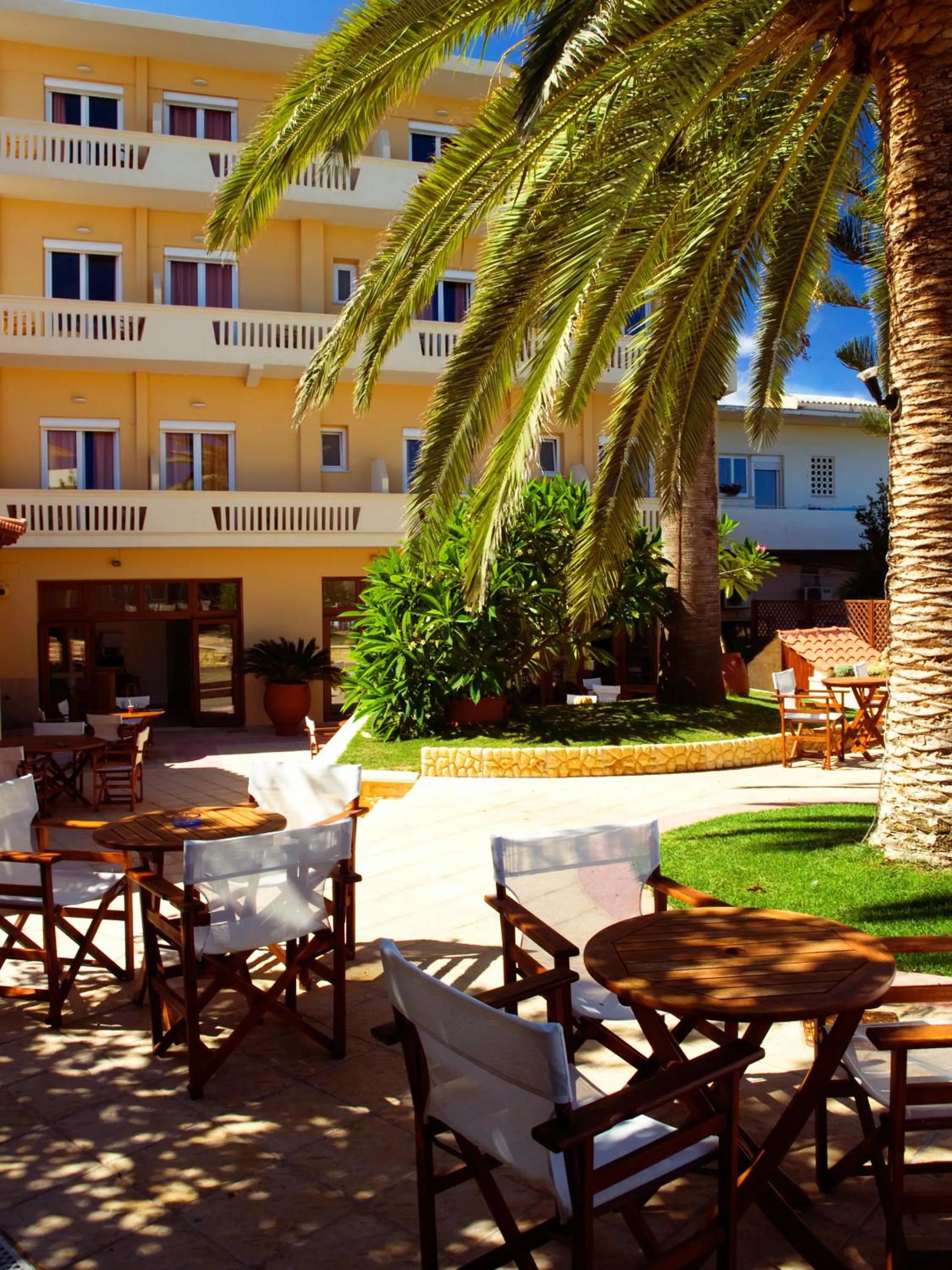 Garden in Kissamos Hotel