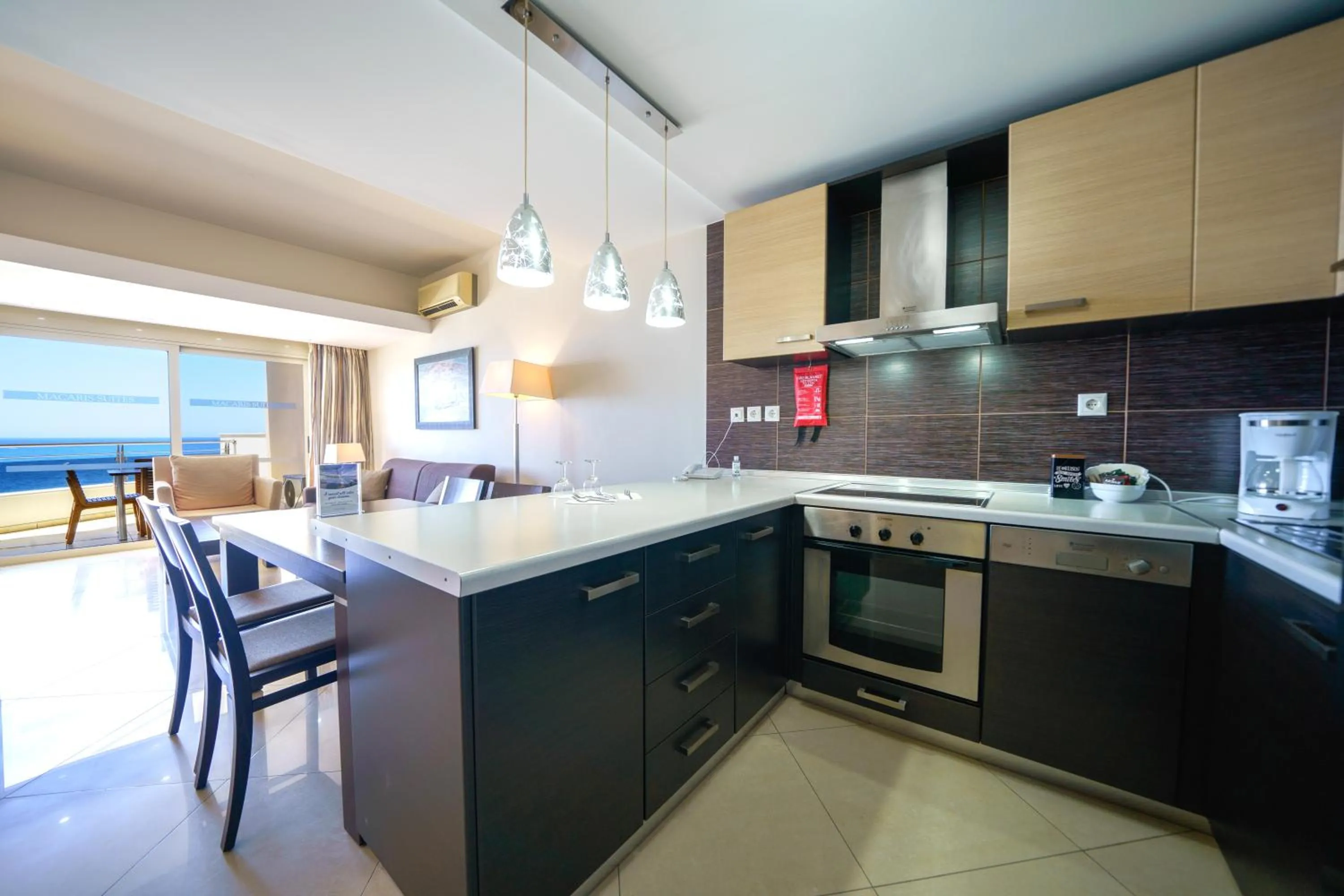 Dining area in Macaris Suites & Spa