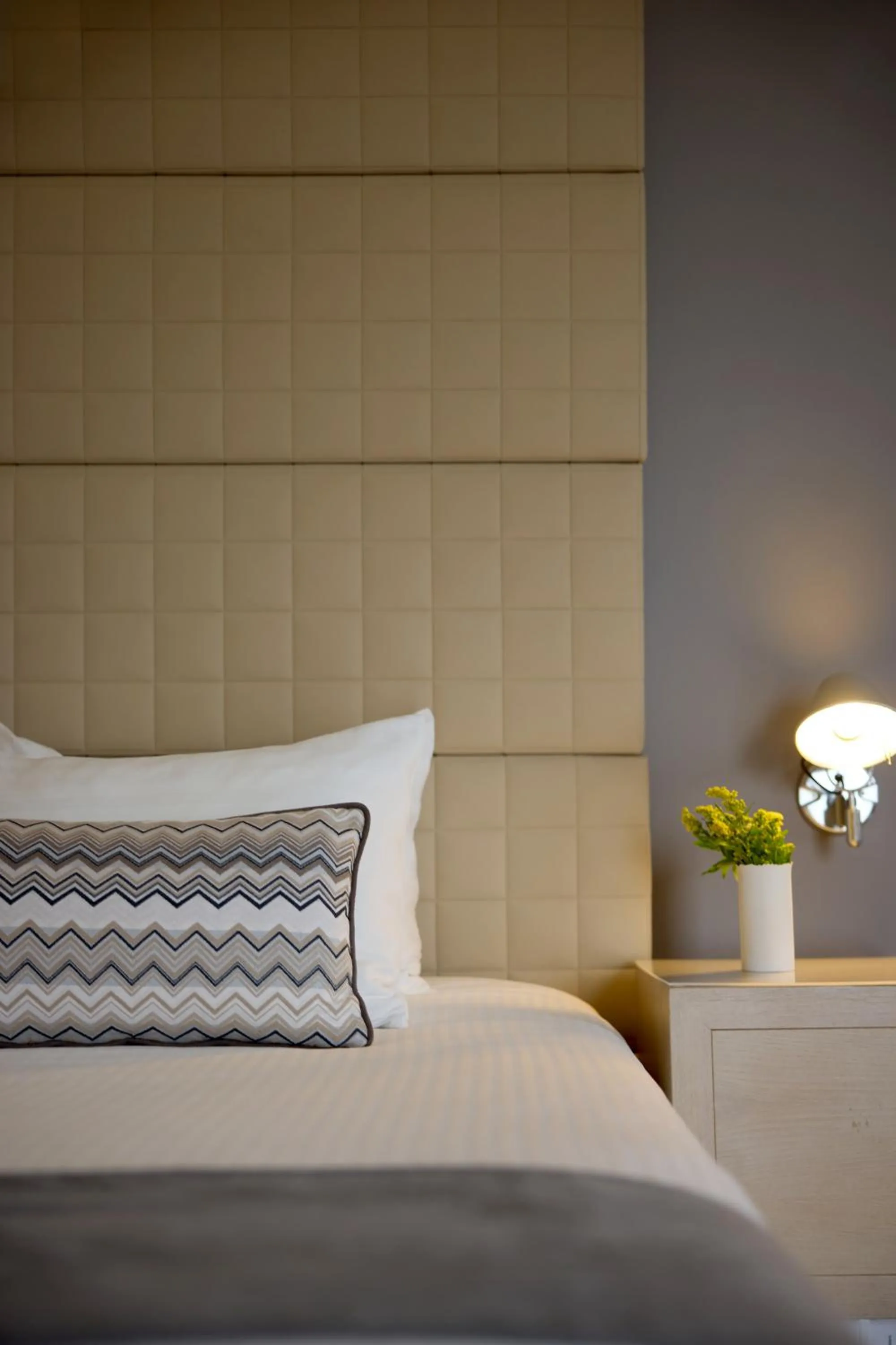 Decorative detail, Bed in Domotel Olympia