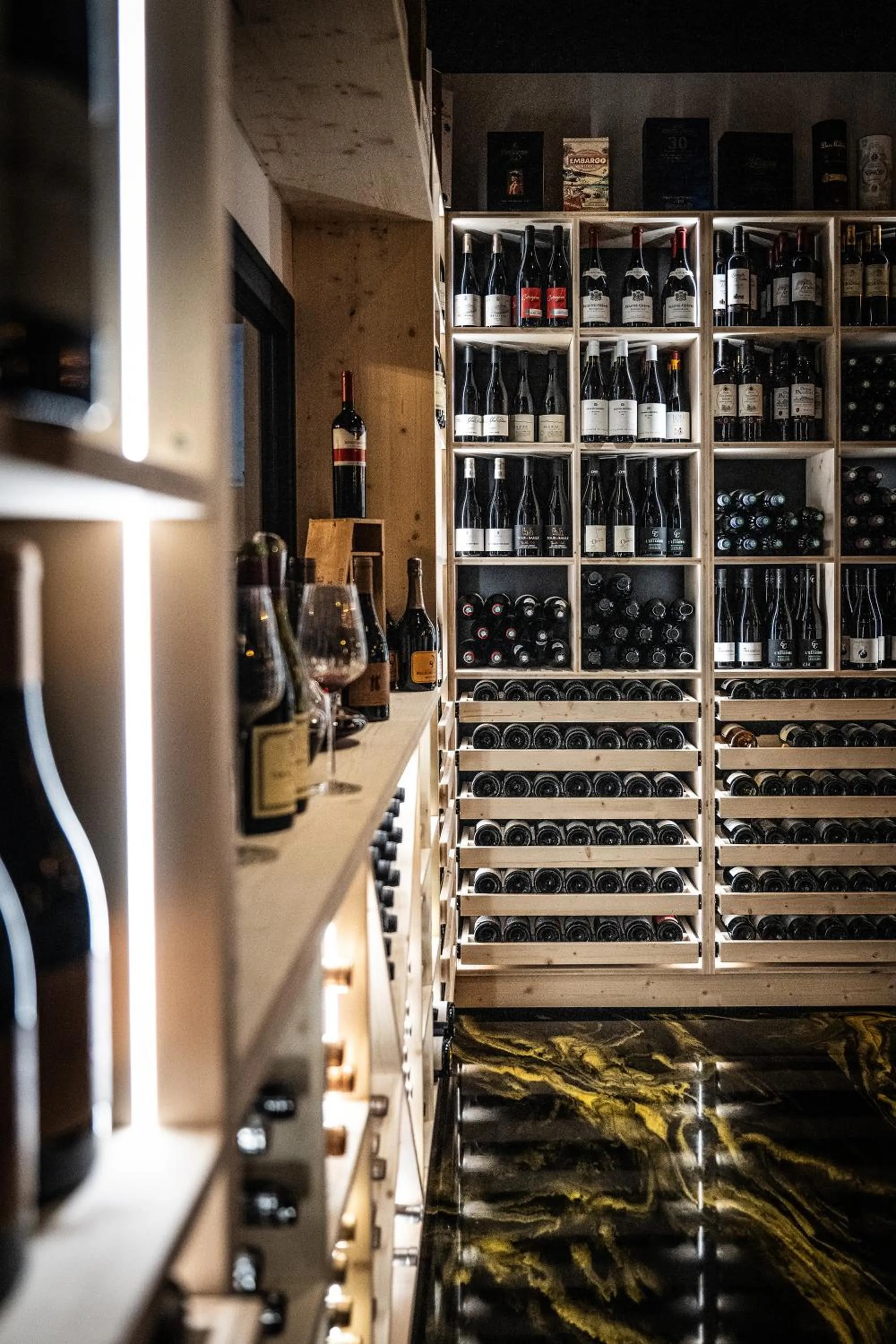 Restaurant/places to eat in hôtel restaurant le S'Y