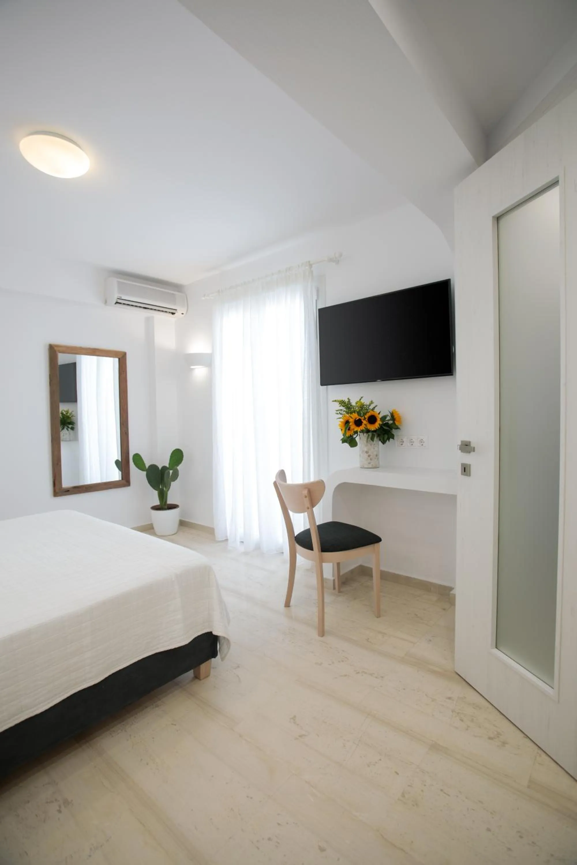 Bed in Margo Studios