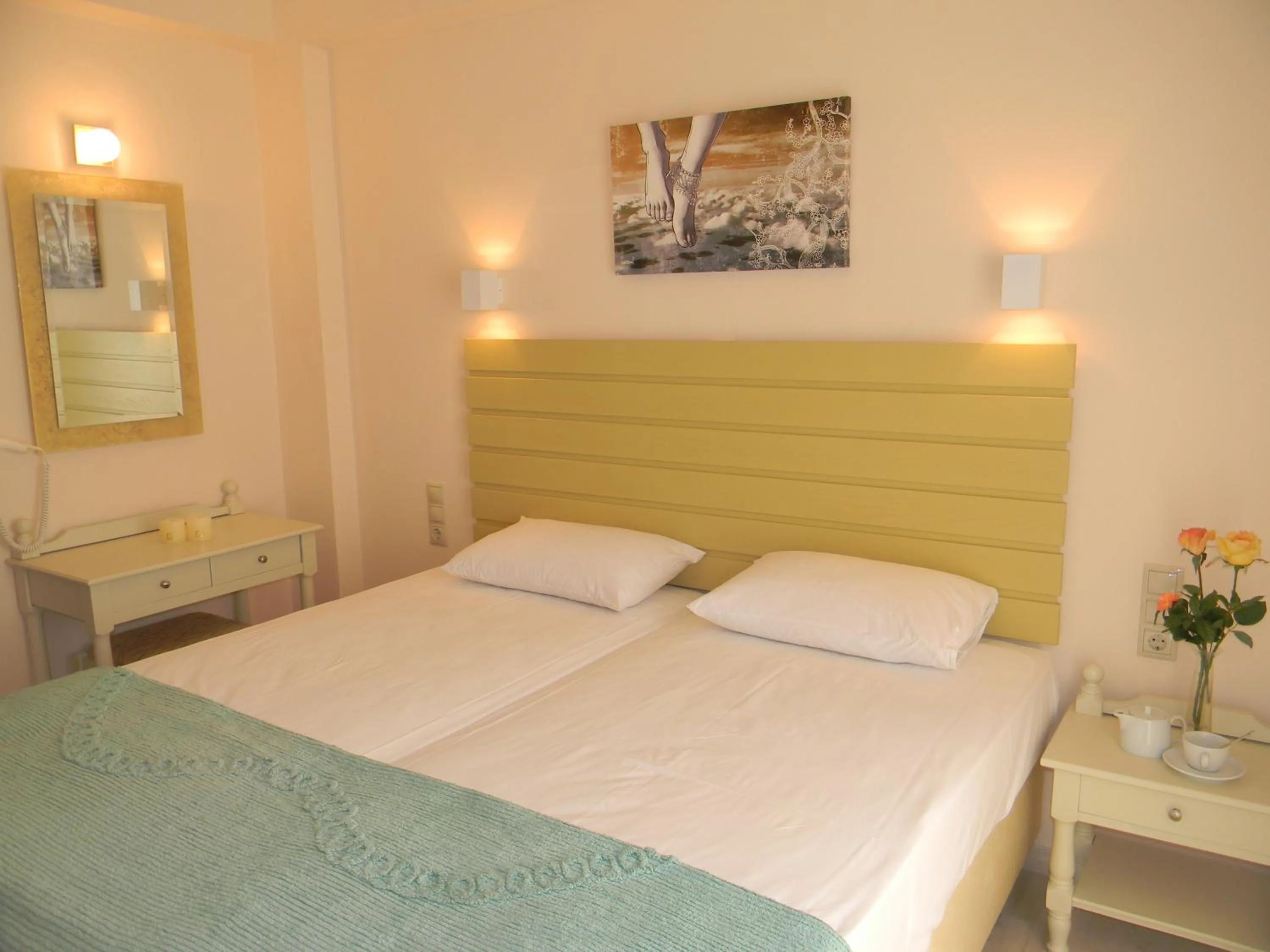 Bedroom, Bed in Margo Studios