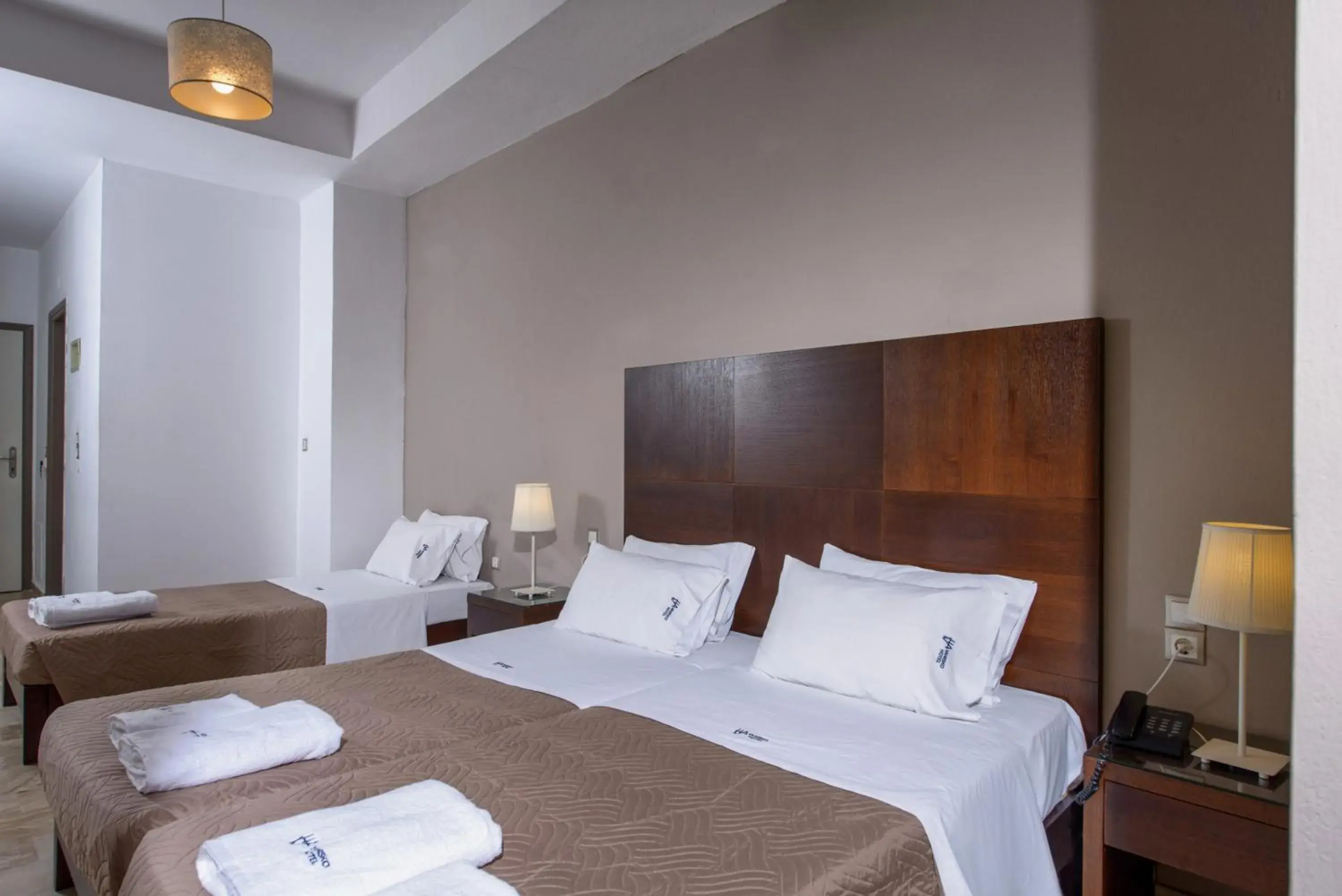 Triple Room in Vanisko Hotel Triple Room in Vanisko Hotel