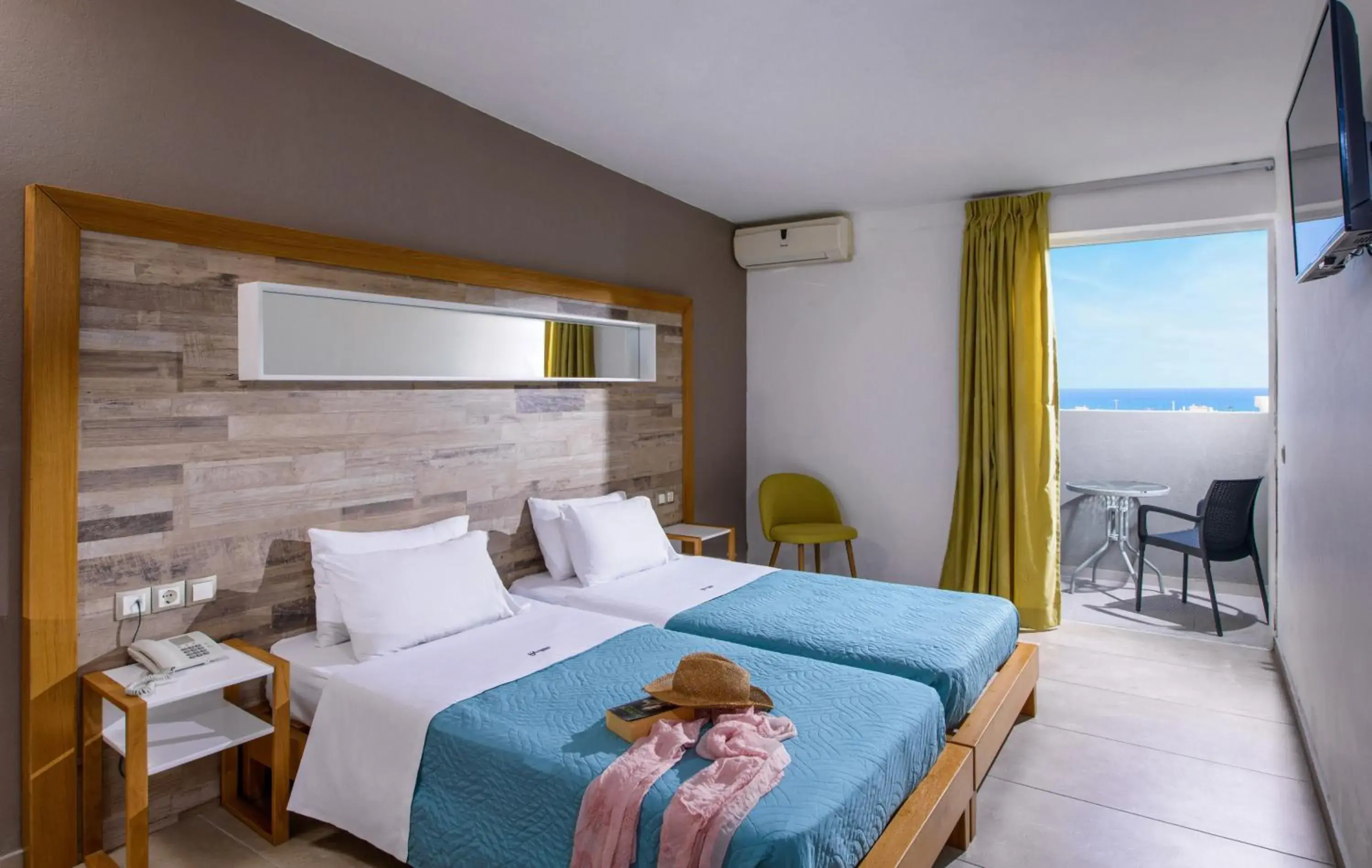 Double Room in Vanisko Hotel Double Room in Vanisko Hotel