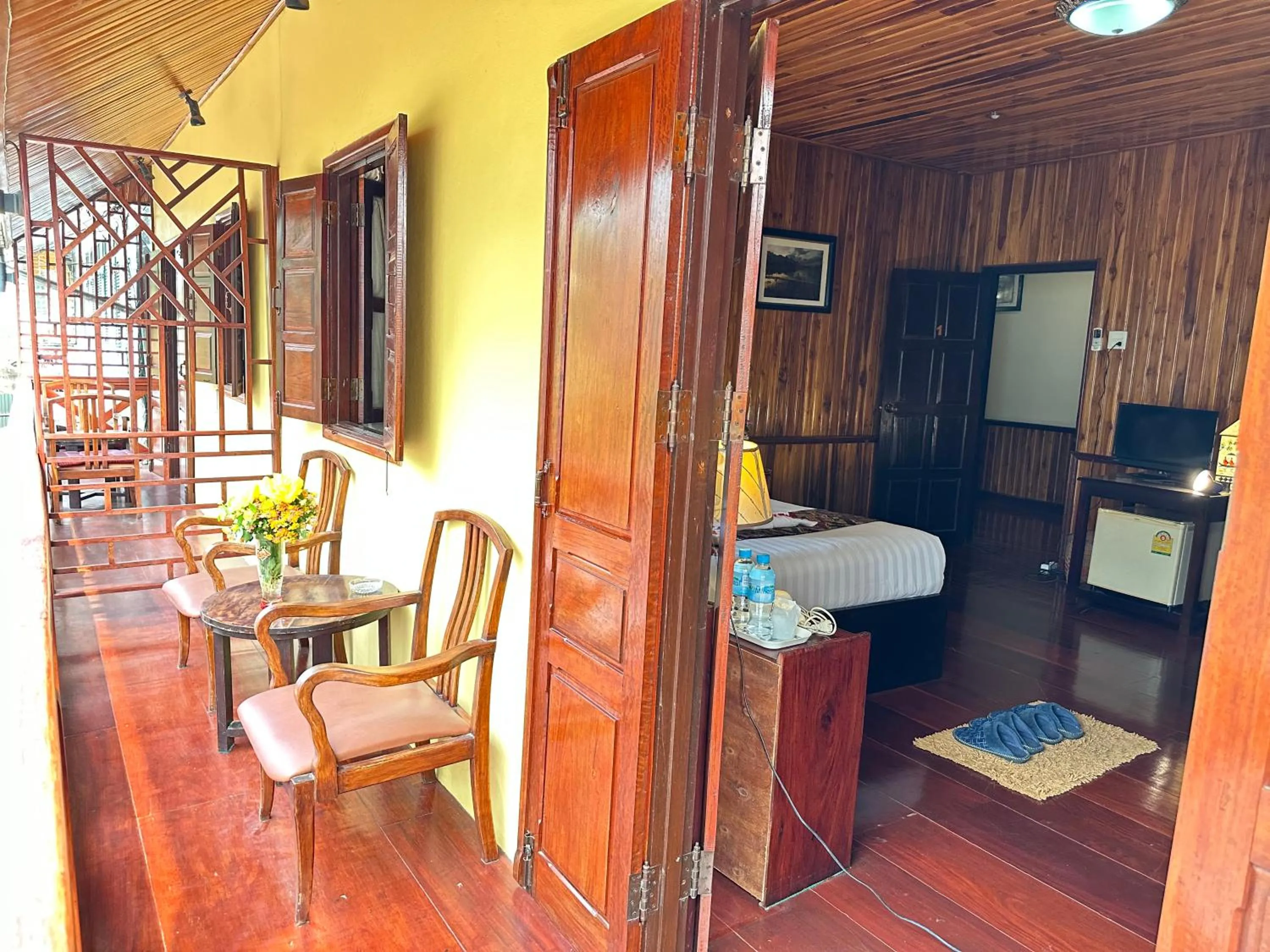 TV and multimedia in Villa Alounsavath Mekong Riverside