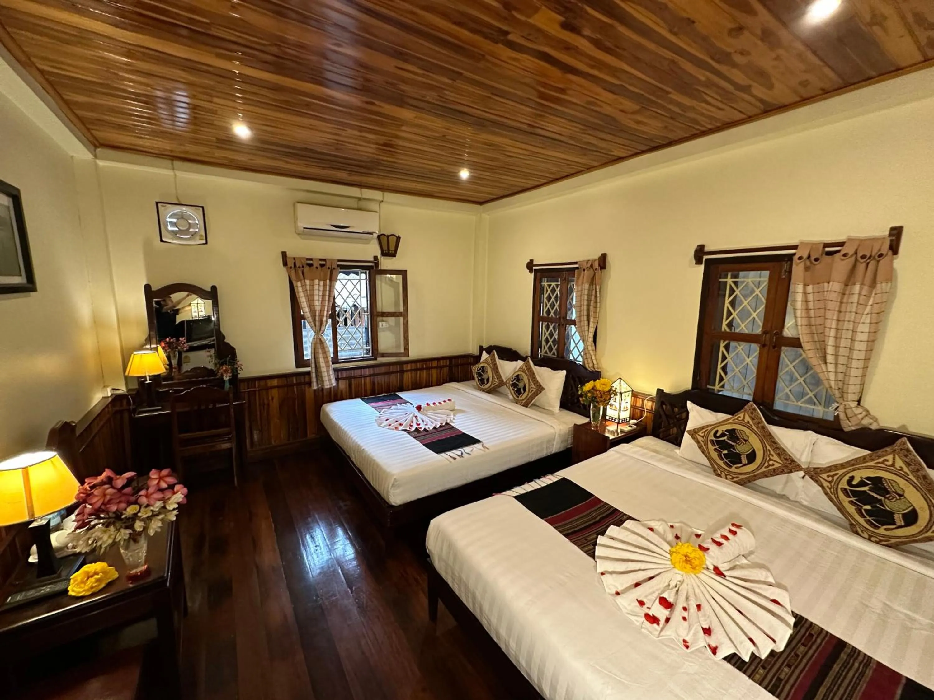 Bedroom, Bed in Villa Alounsavath Mekong Riverside