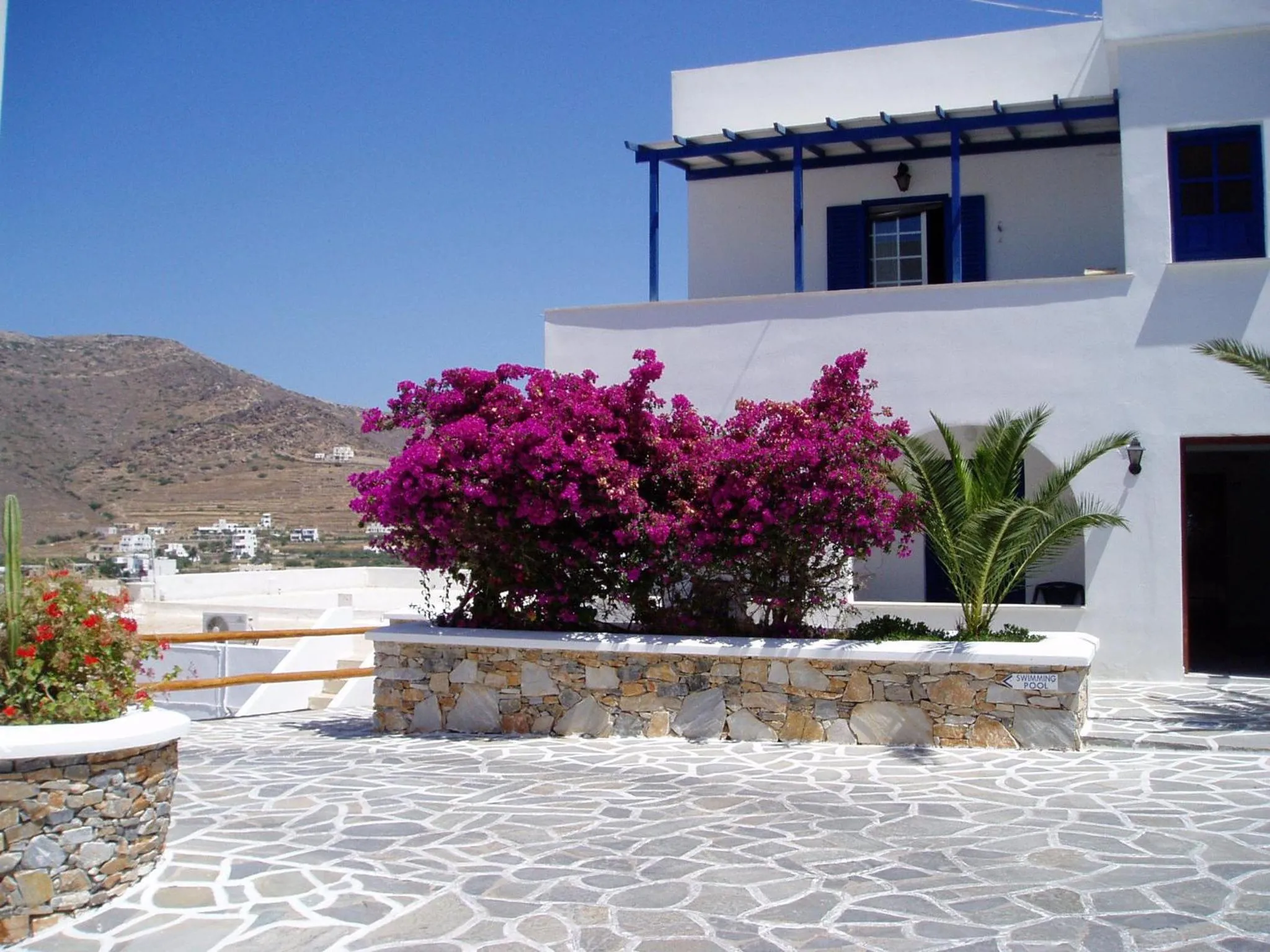 Decorative detail in Homer's Inn Hotel