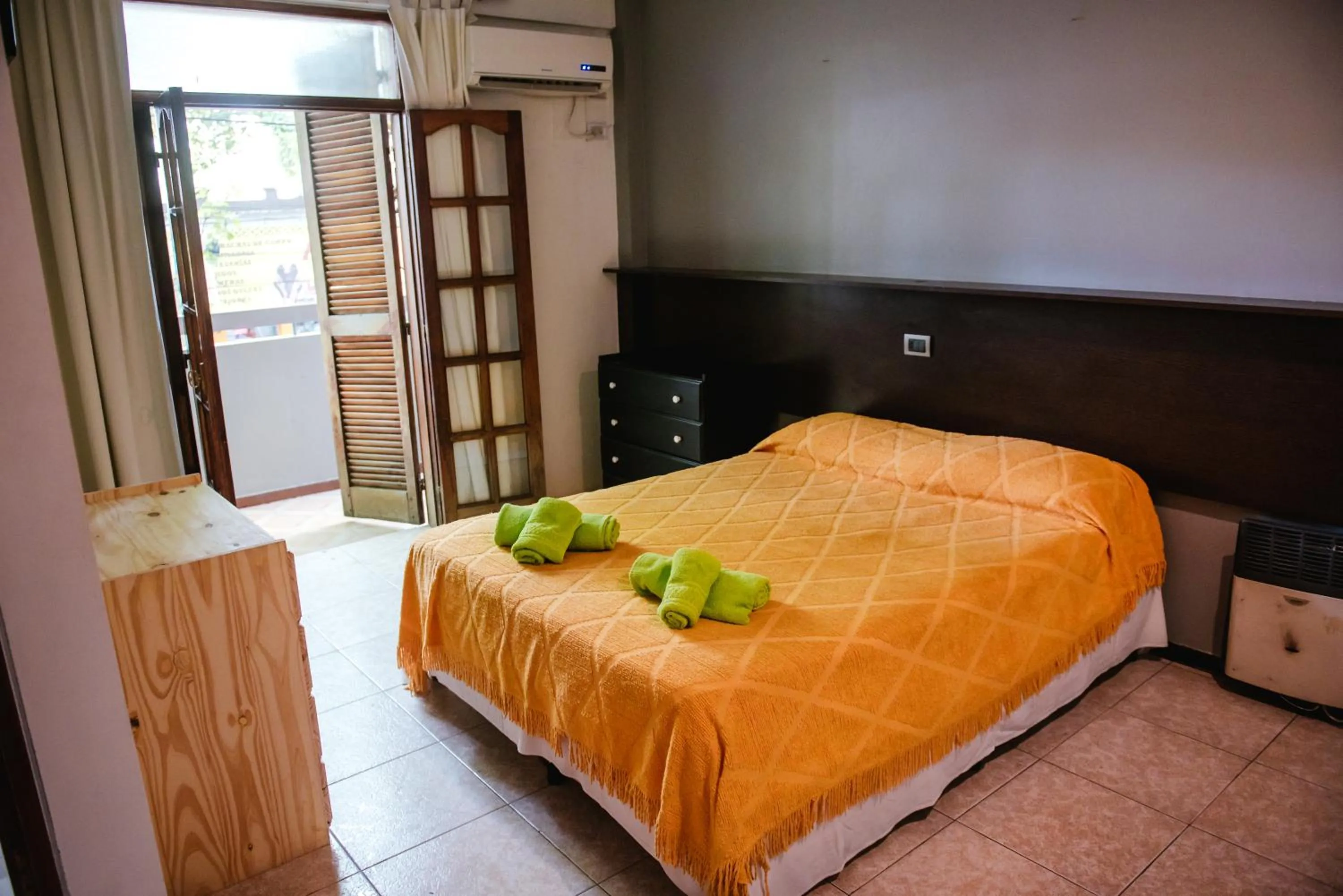 Photo of the whole room in Murano Hotel