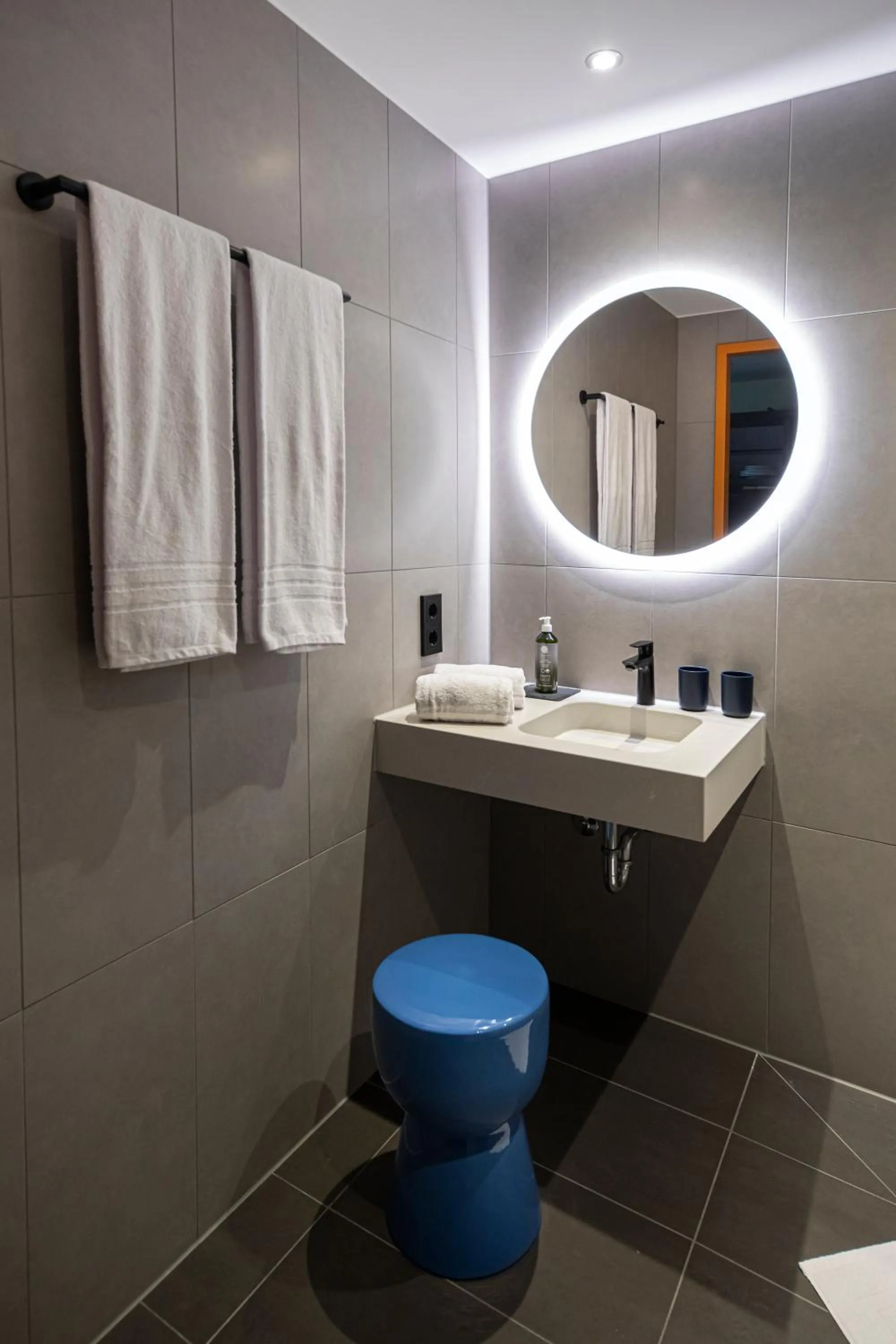 Bathroom in LOGINN Hotel Waiblingen